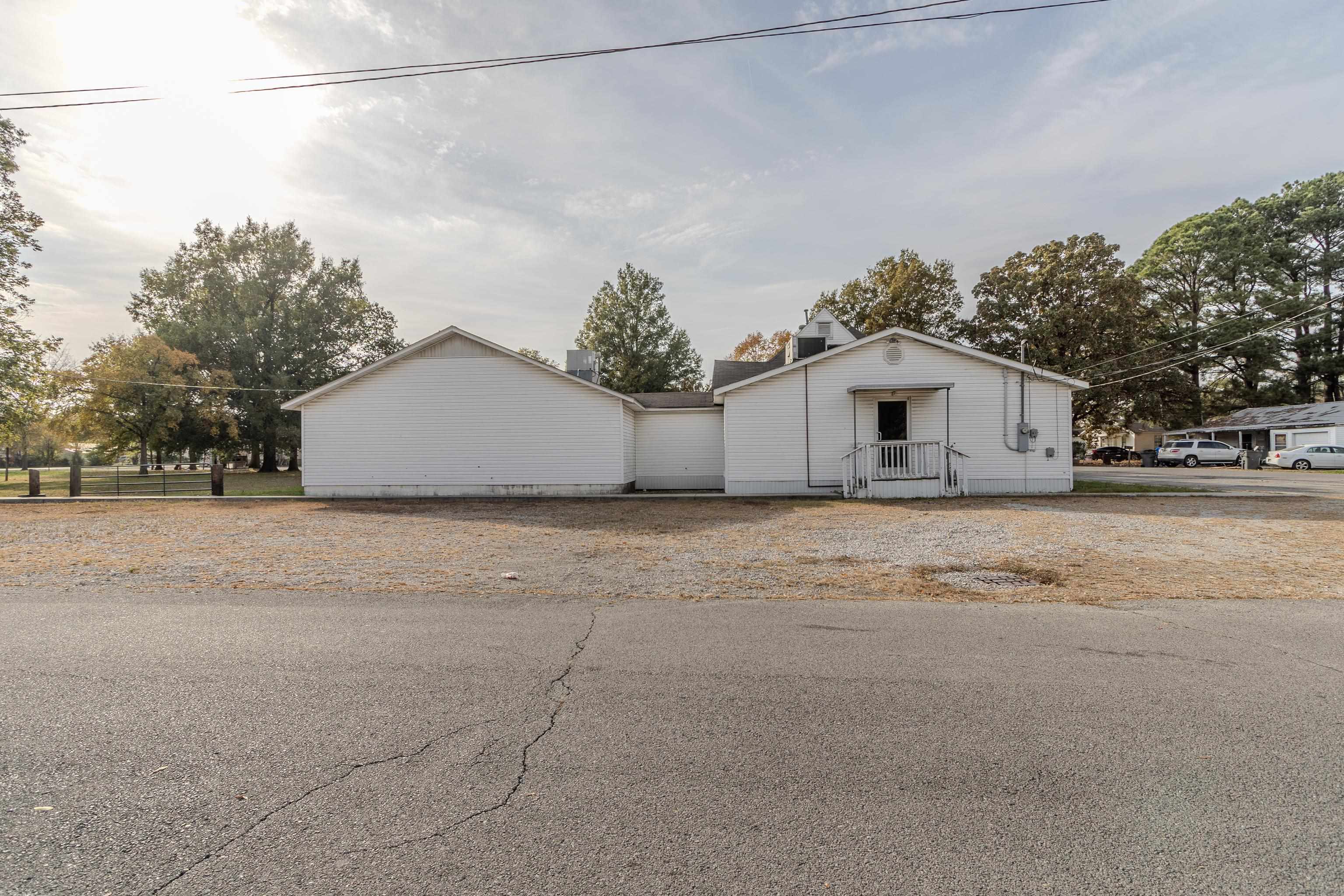 412  Newton  Paragould, AR
