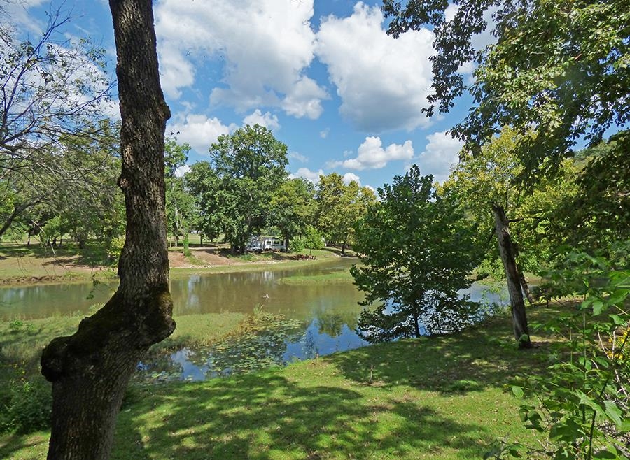 39  Riverview  Hardy, AR