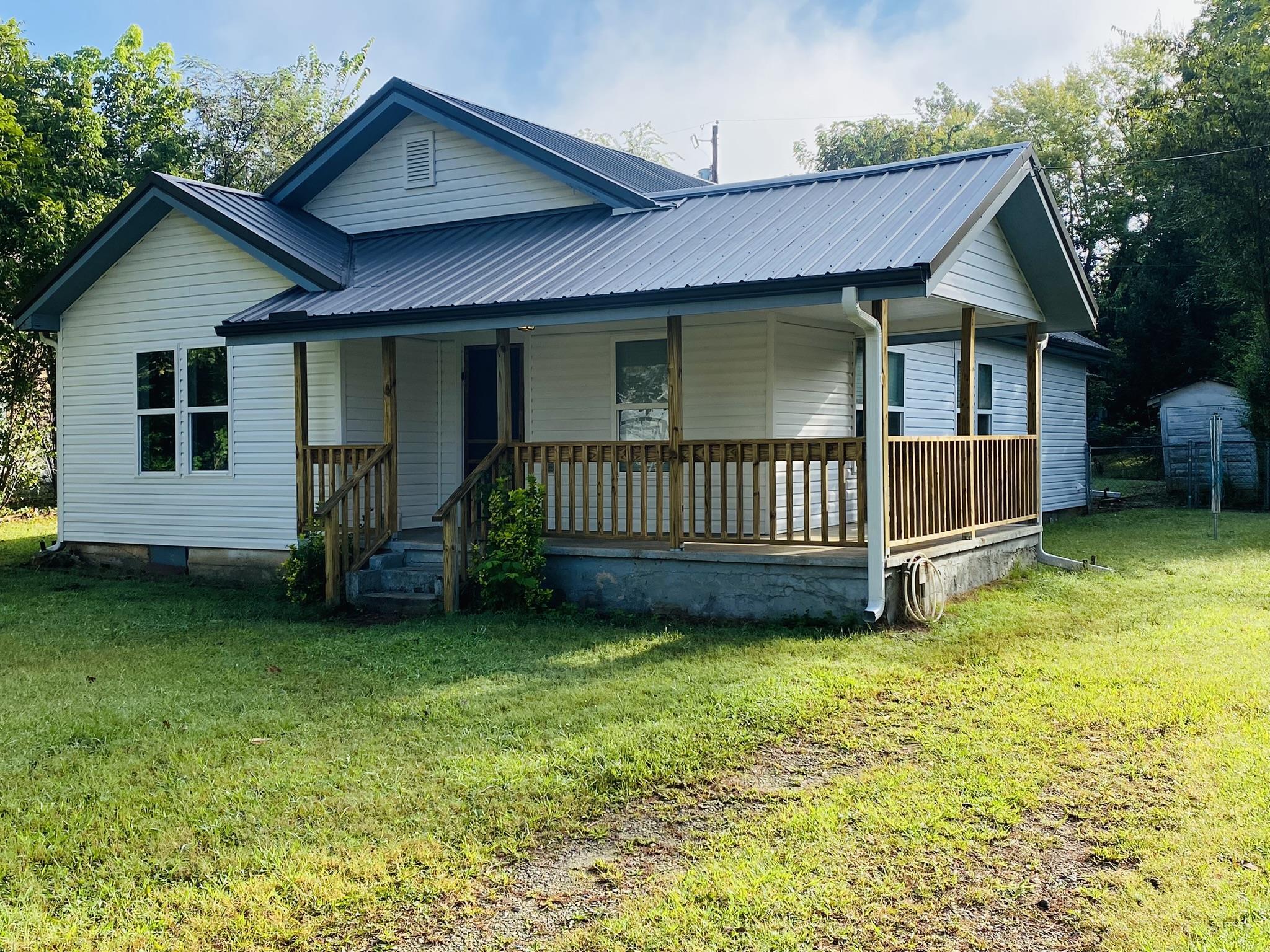 215 N Lunen  Melbourne, AR