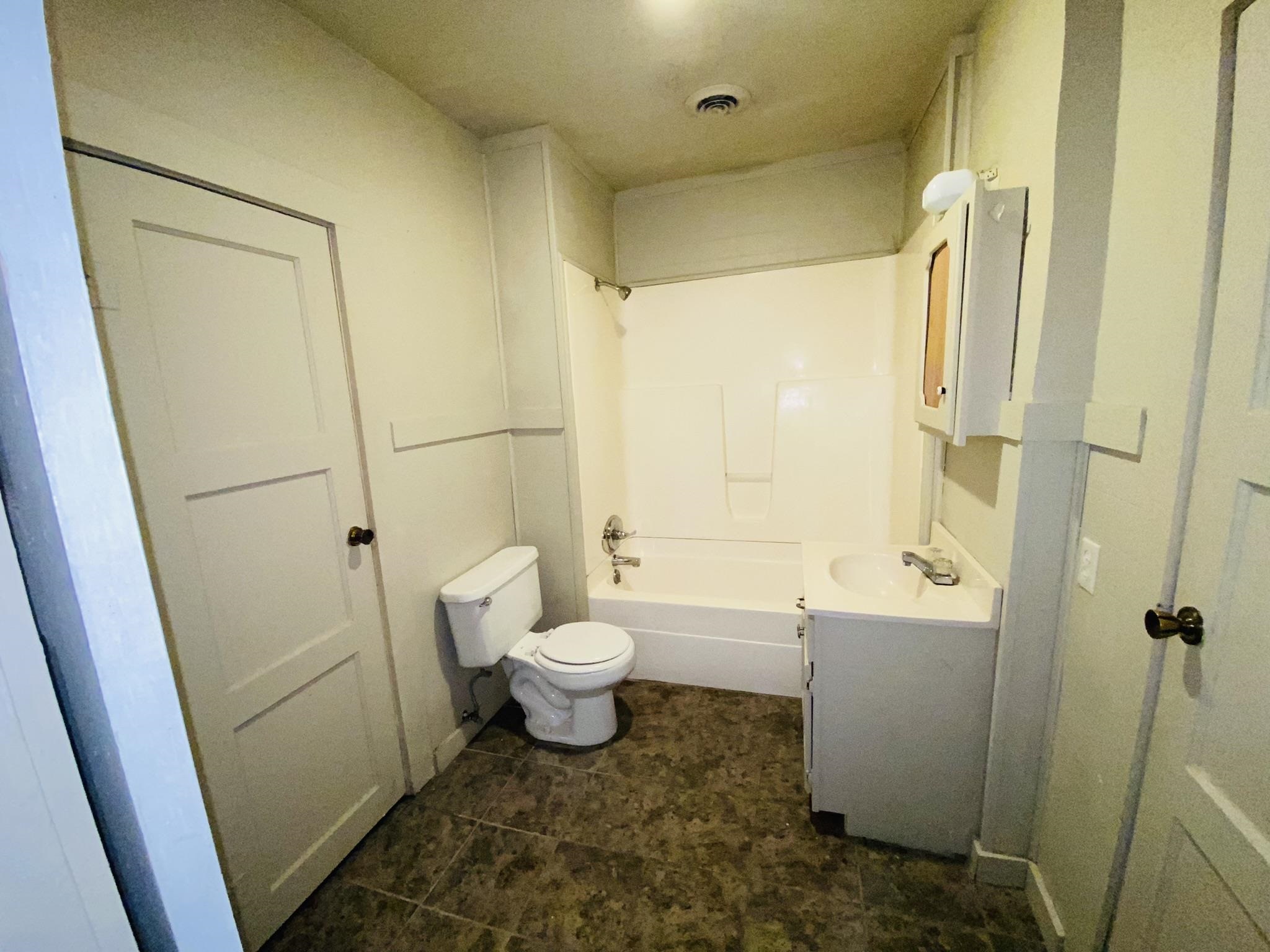 215 N Lunen  Melbourne, AR