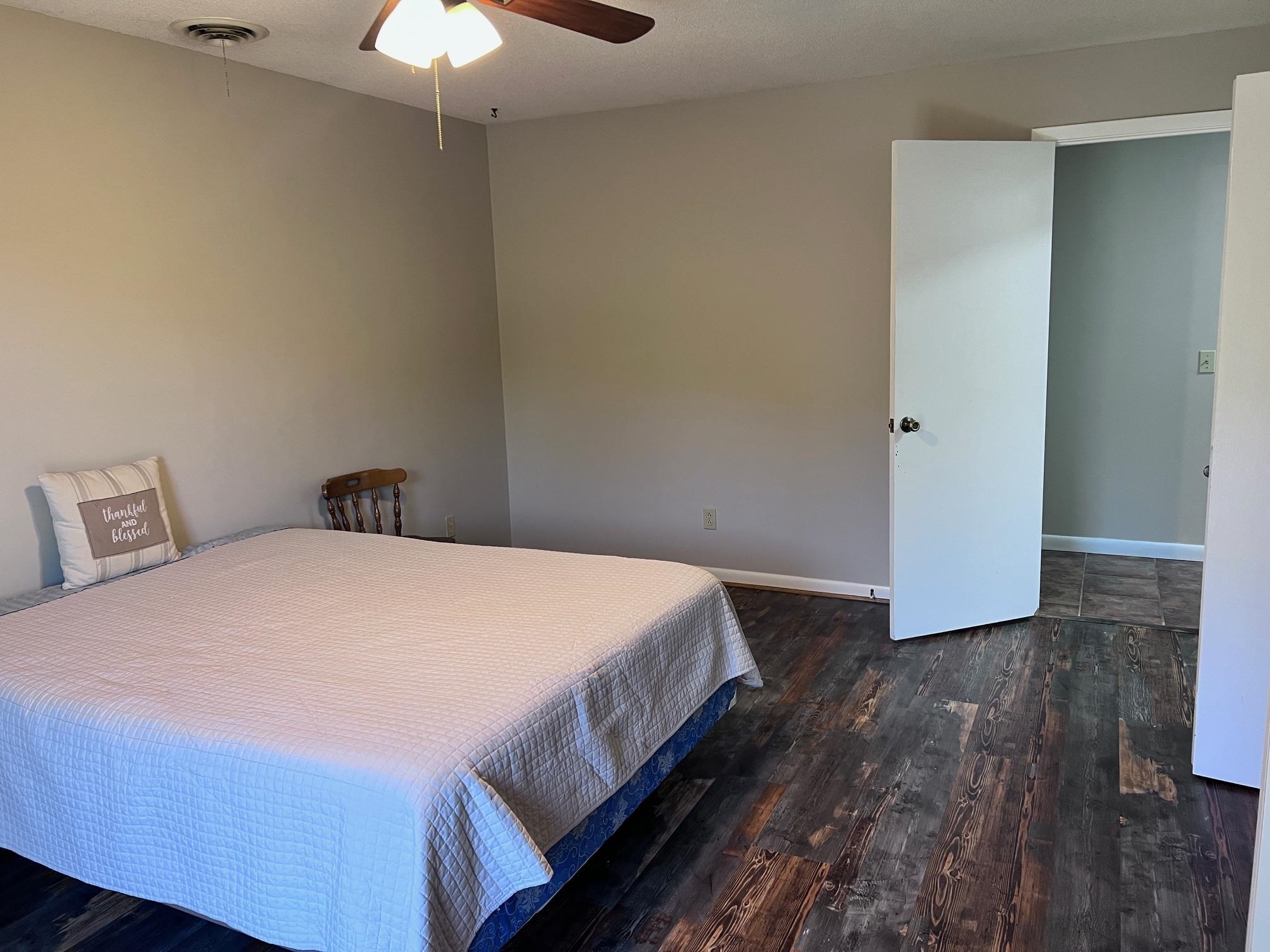 236 N Riverview  Mountain View, AR