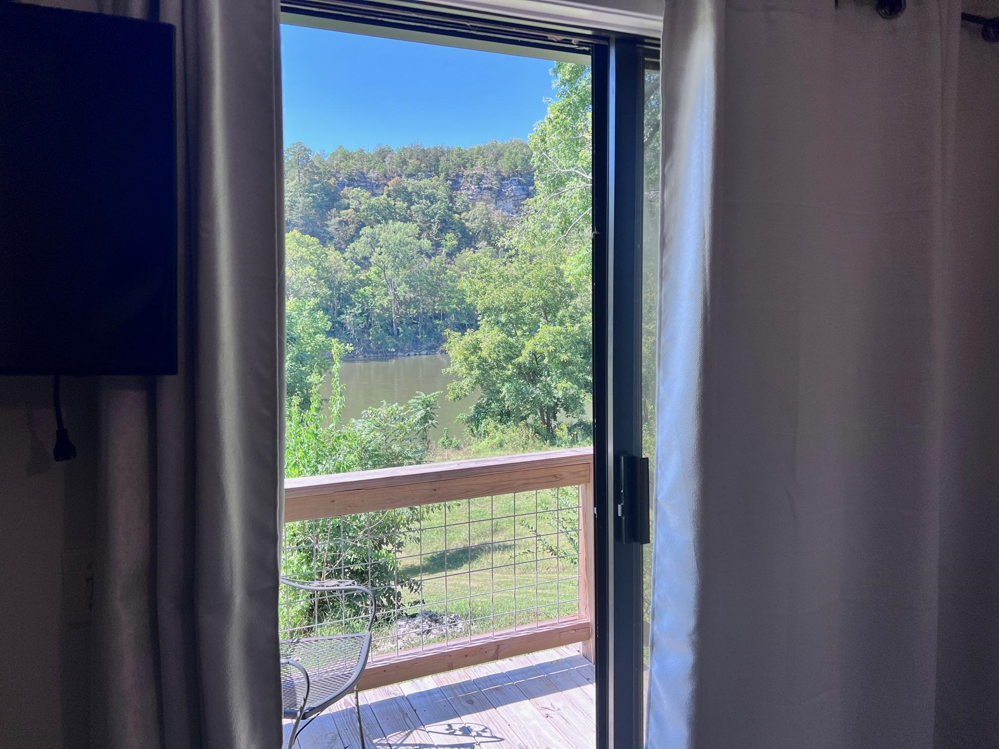 236 N Riverview  Mountain View, AR