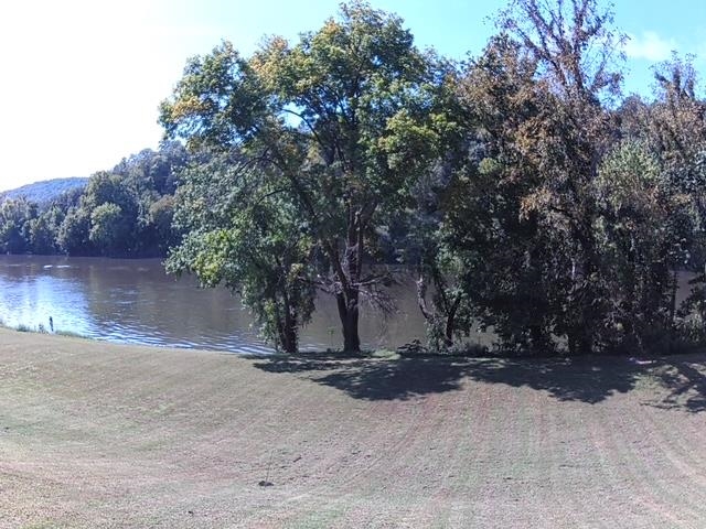 236 N Riverview  Mountain View, AR