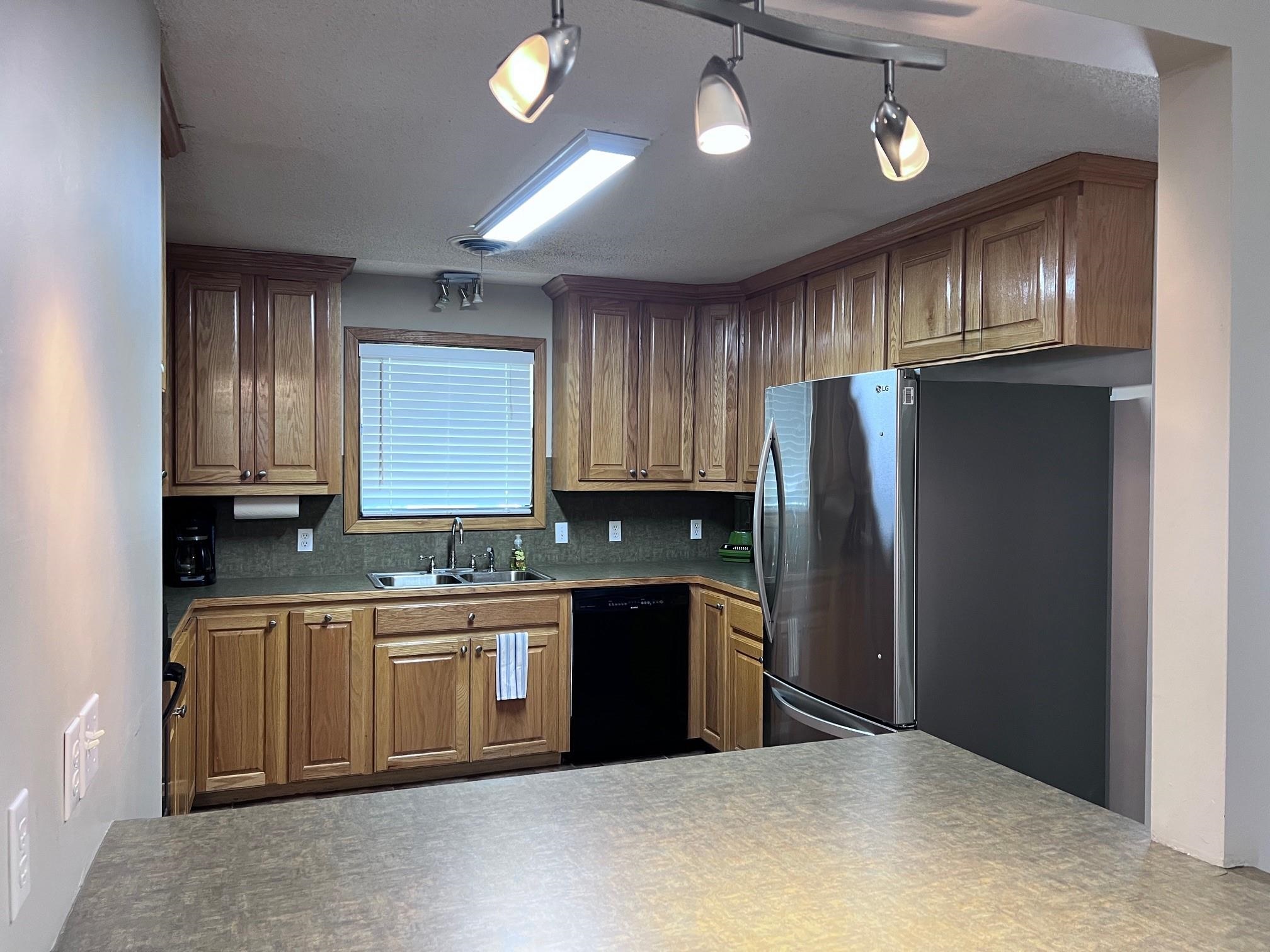236 N Riverview  Mountain View, AR