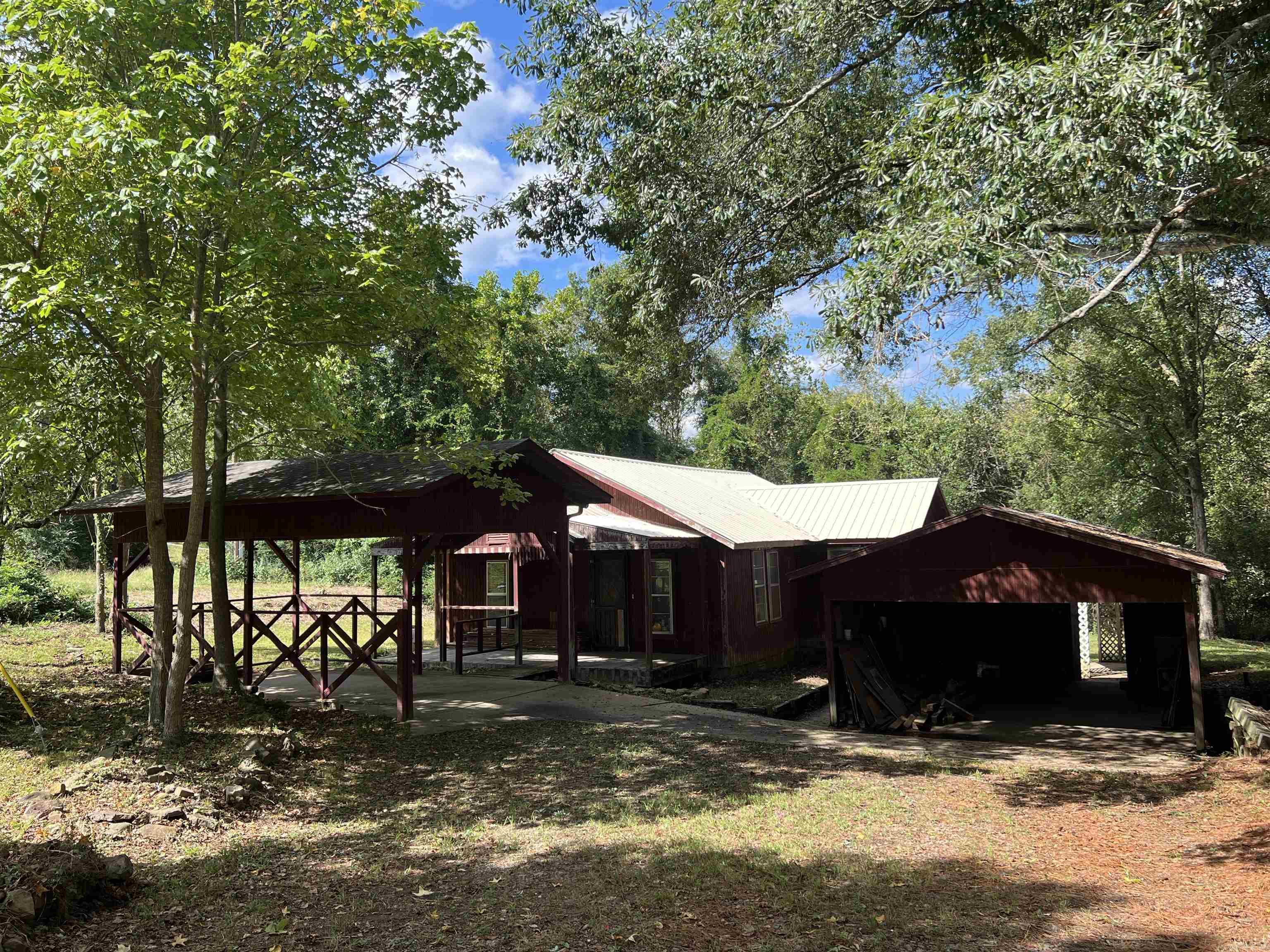 9757  Hwy 16 E  Shirley, AR