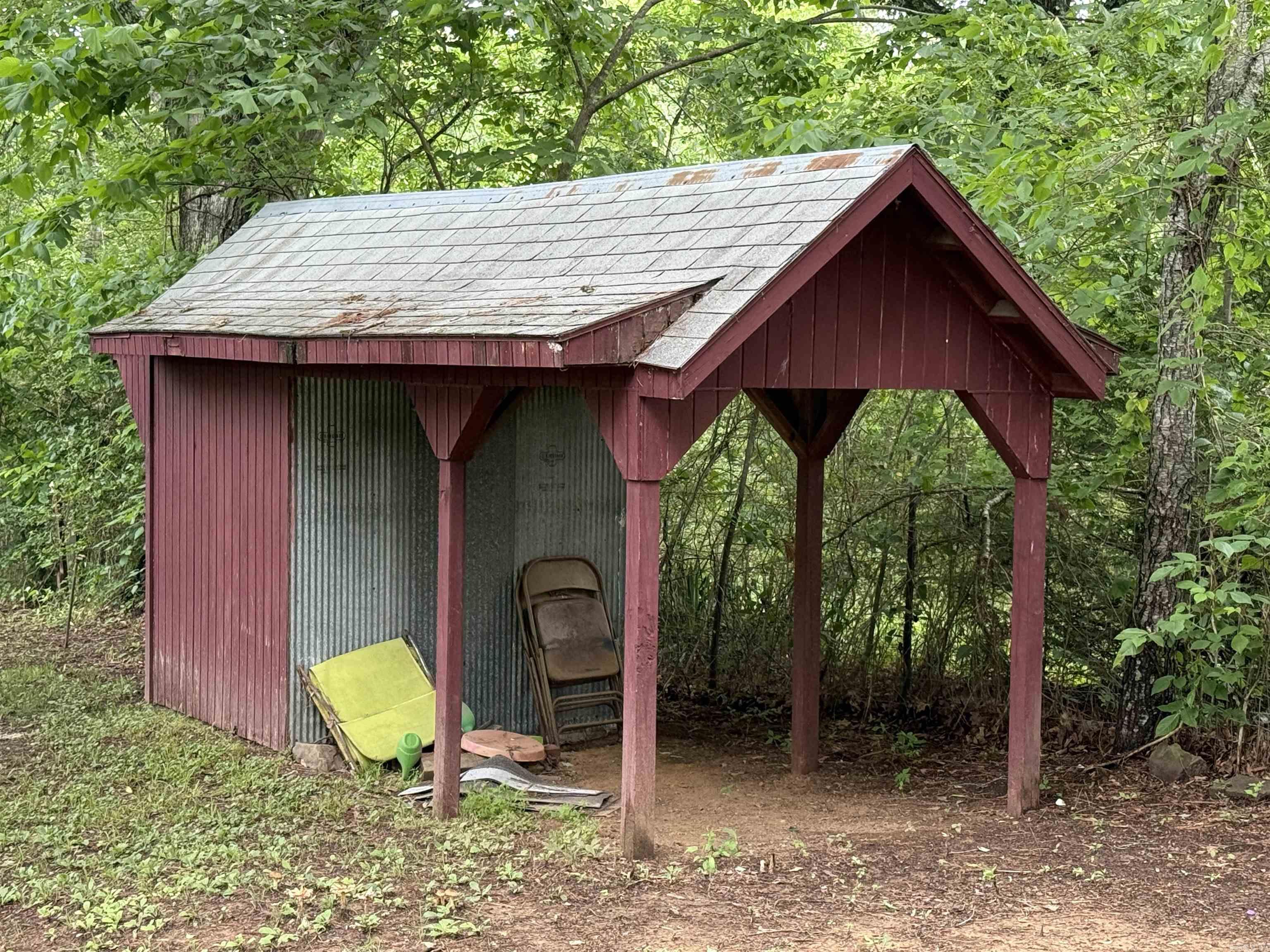 9757 Hwy 16 E  Shirley, AR