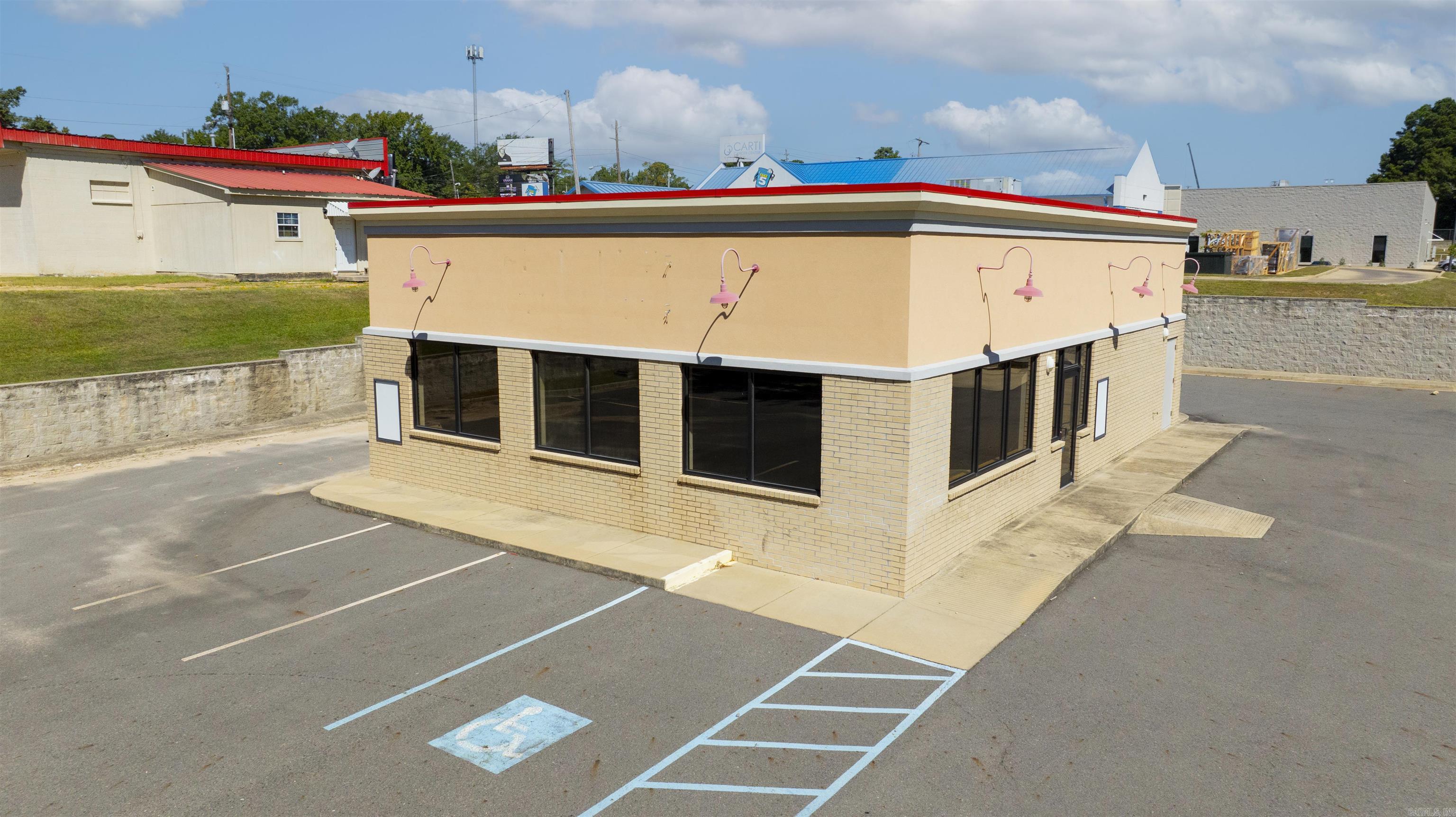 220 W 10Th St  El Dorado, AR