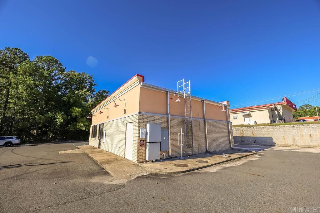 220 W 10Th St  El Dorado, AR