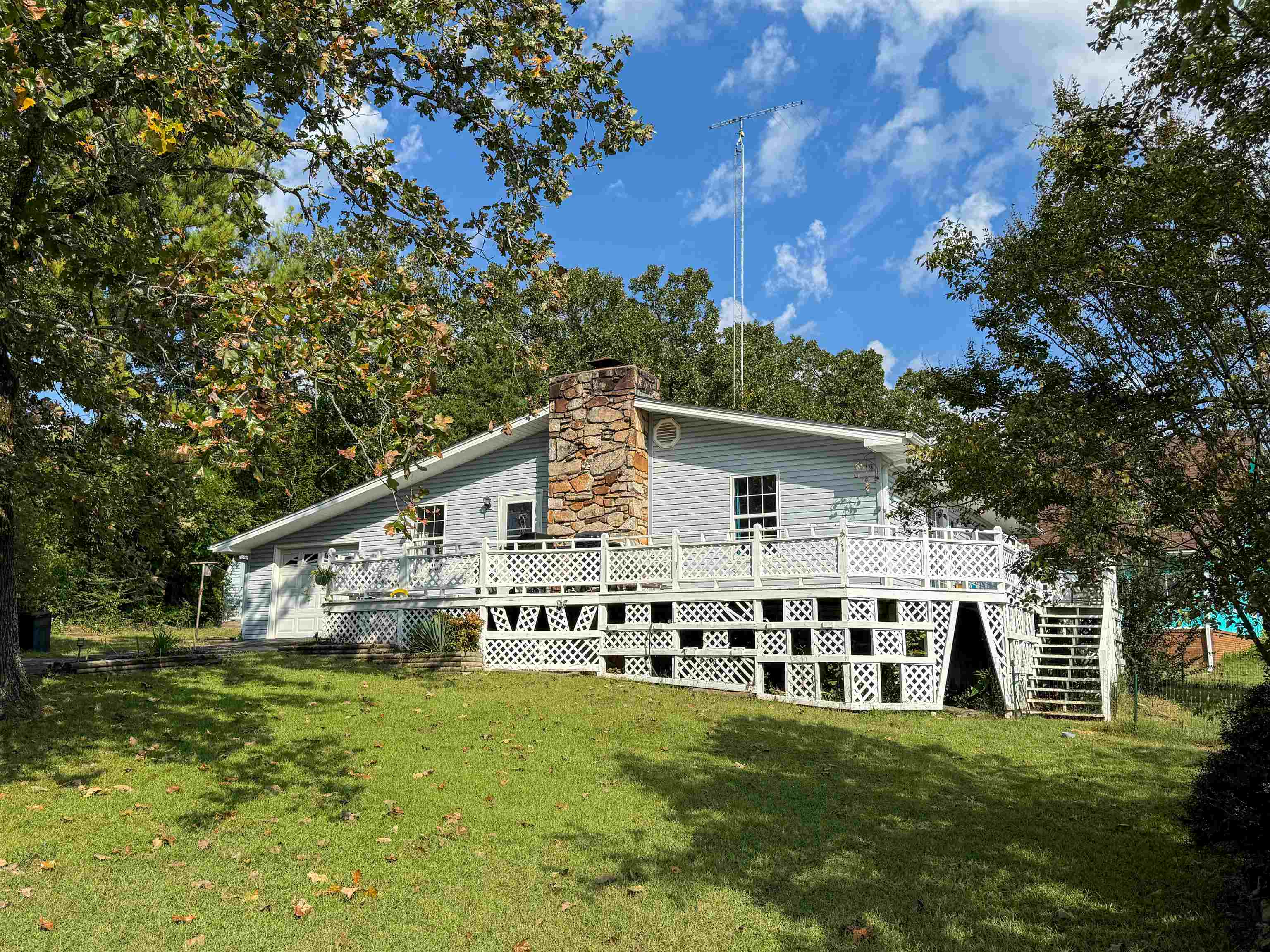 300  Fairway Dr  Horseshoe Bend, AR