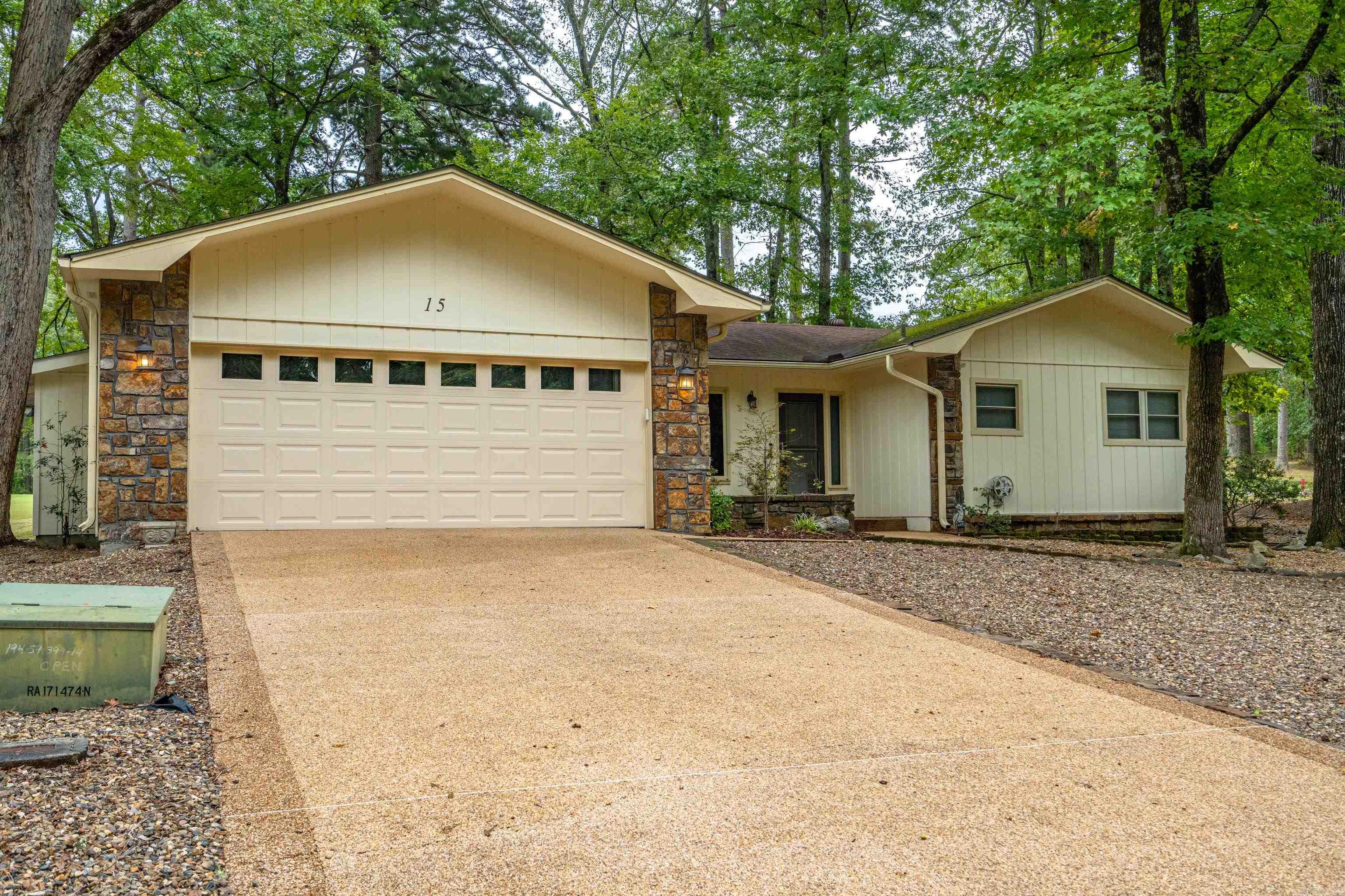 15  Tarifa  Hot Springs Village, AR