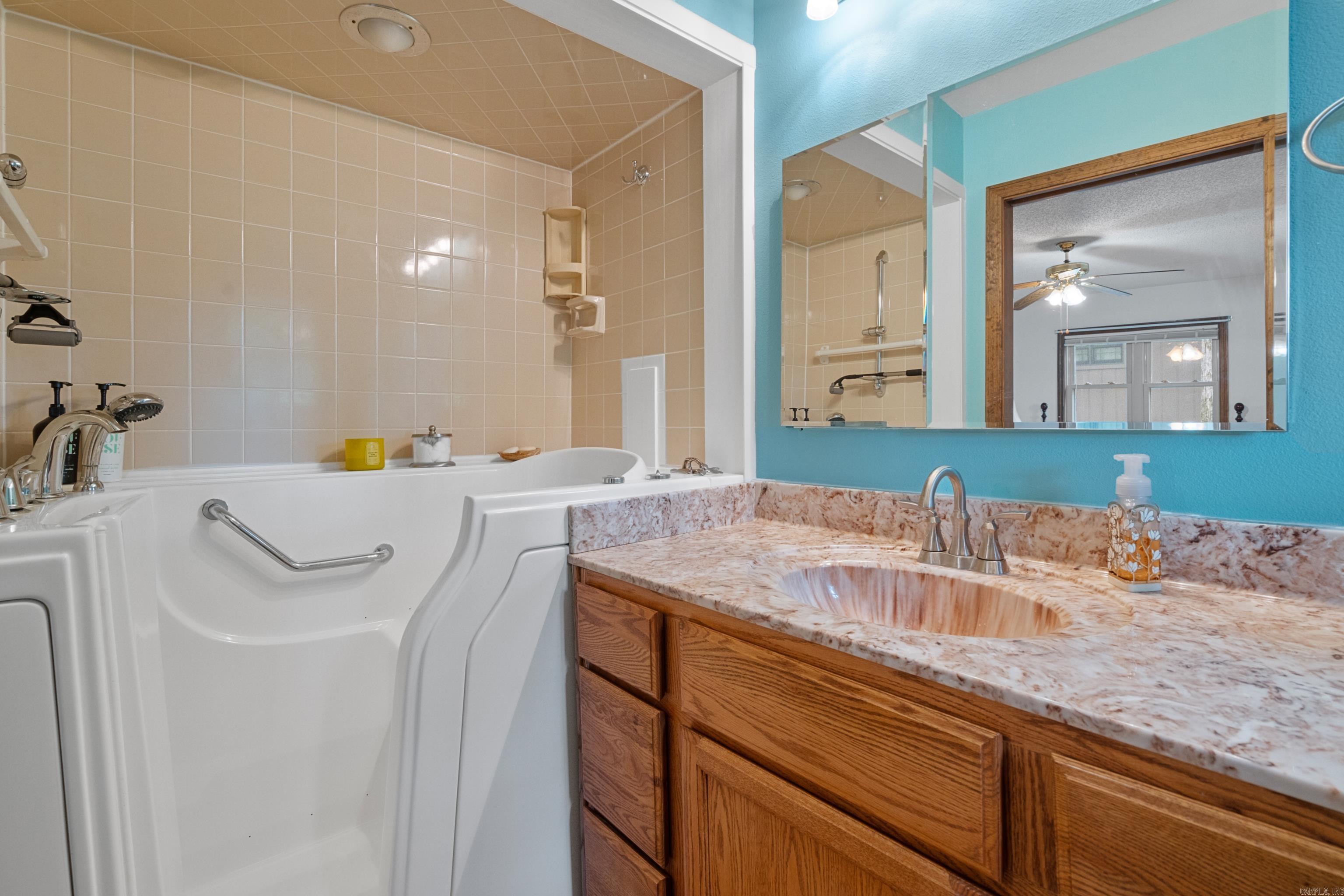 15  Tarifa  Hot Springs Village, AR