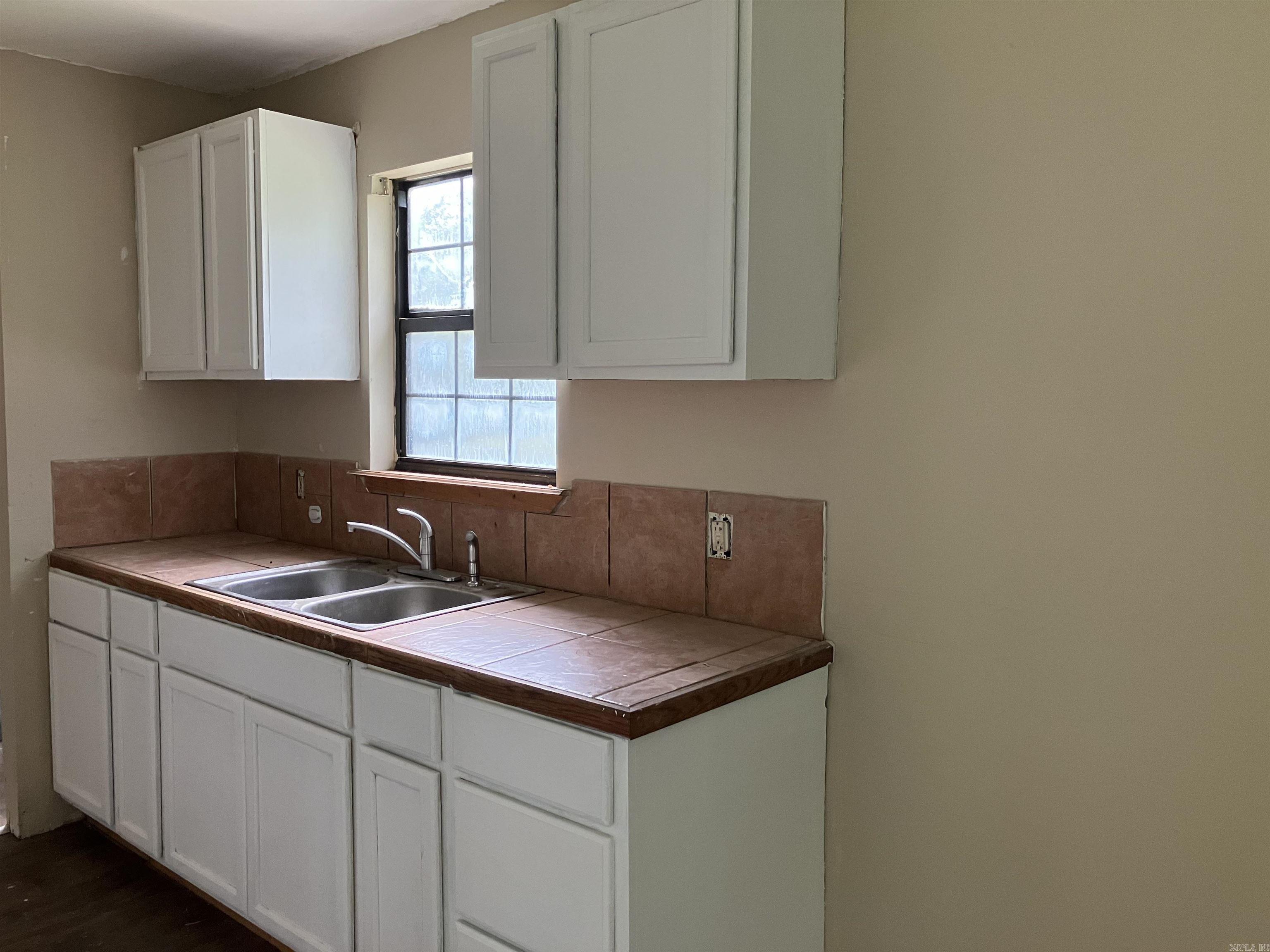 802  Greenwood  Searcy, AR