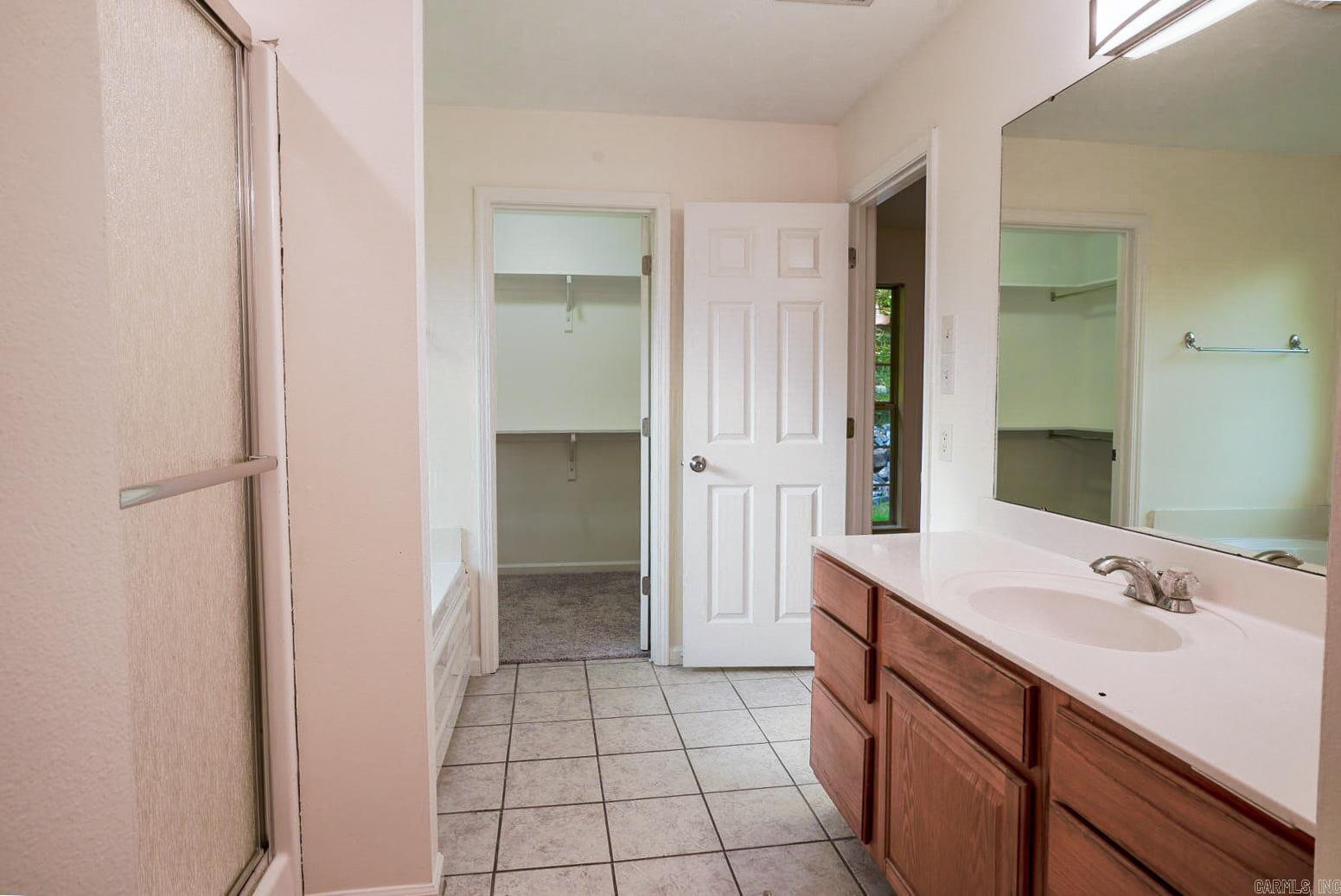 44 Kirkland Drive Cabot, AR 72023