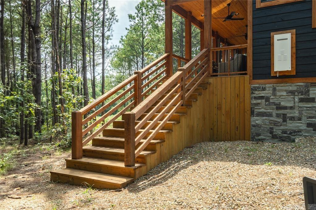 69  Bear Elm  Hochatown, OK