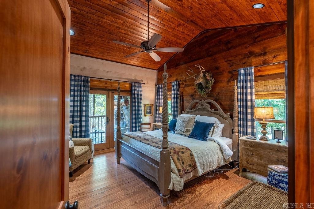 10  Redtail  Heber Springs, AR