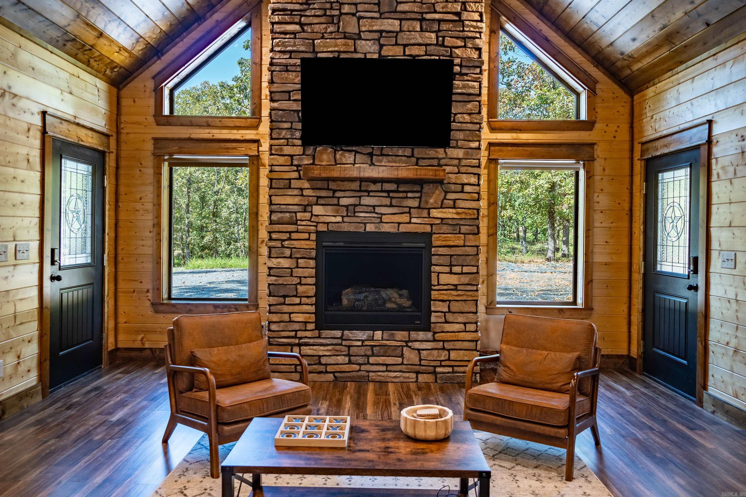 772  Hickory Post  Hochatown, OK