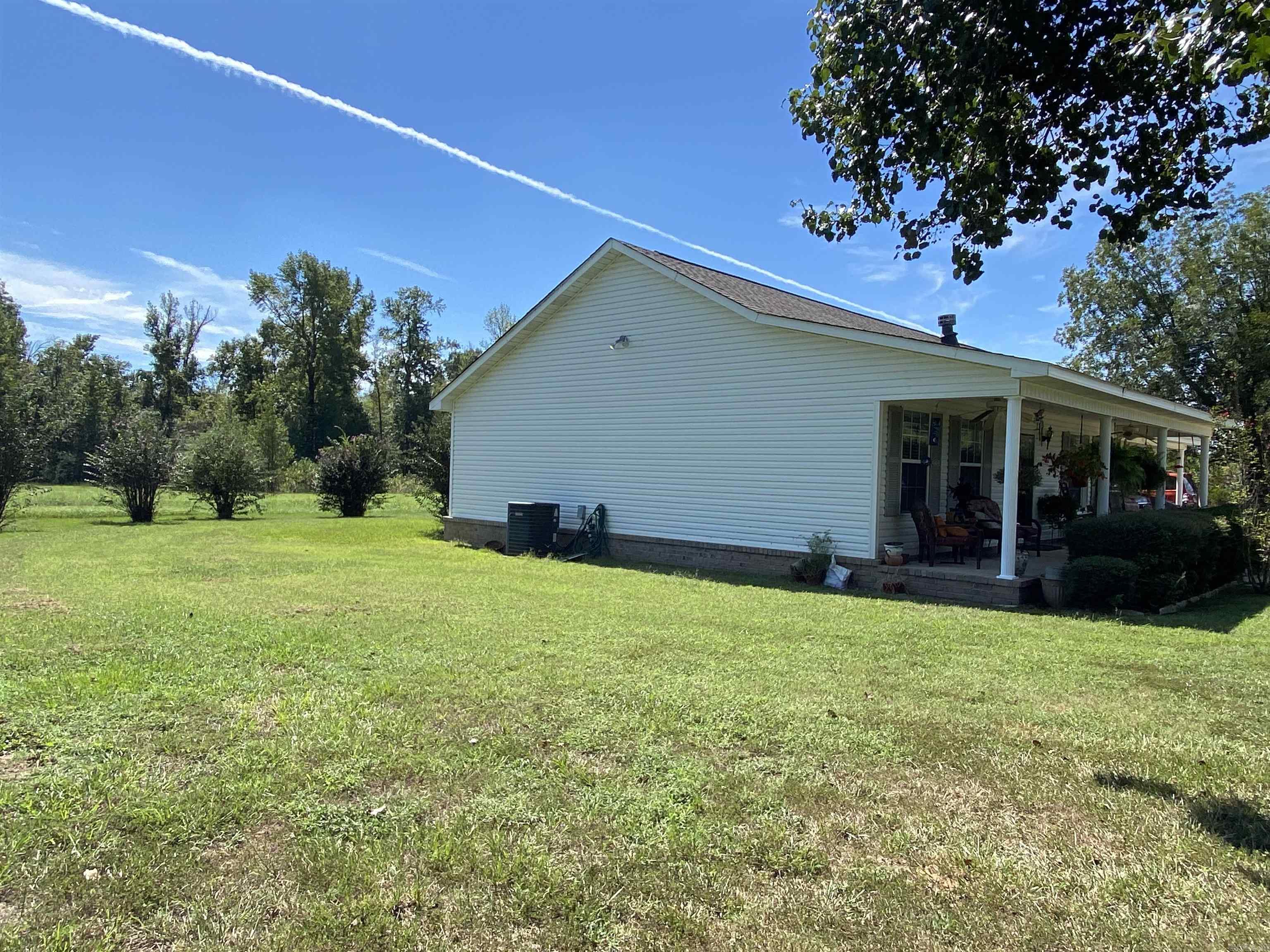 1805  Hwy 27 N 1797 Hwy 27 N Nashville, AR
