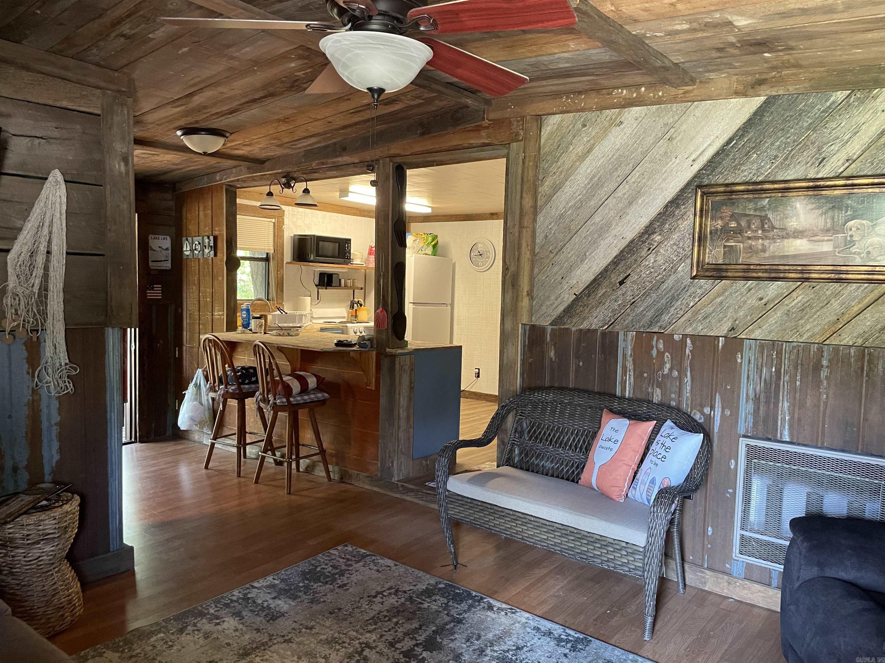 4 Holley Road Edgemont, AR 72044