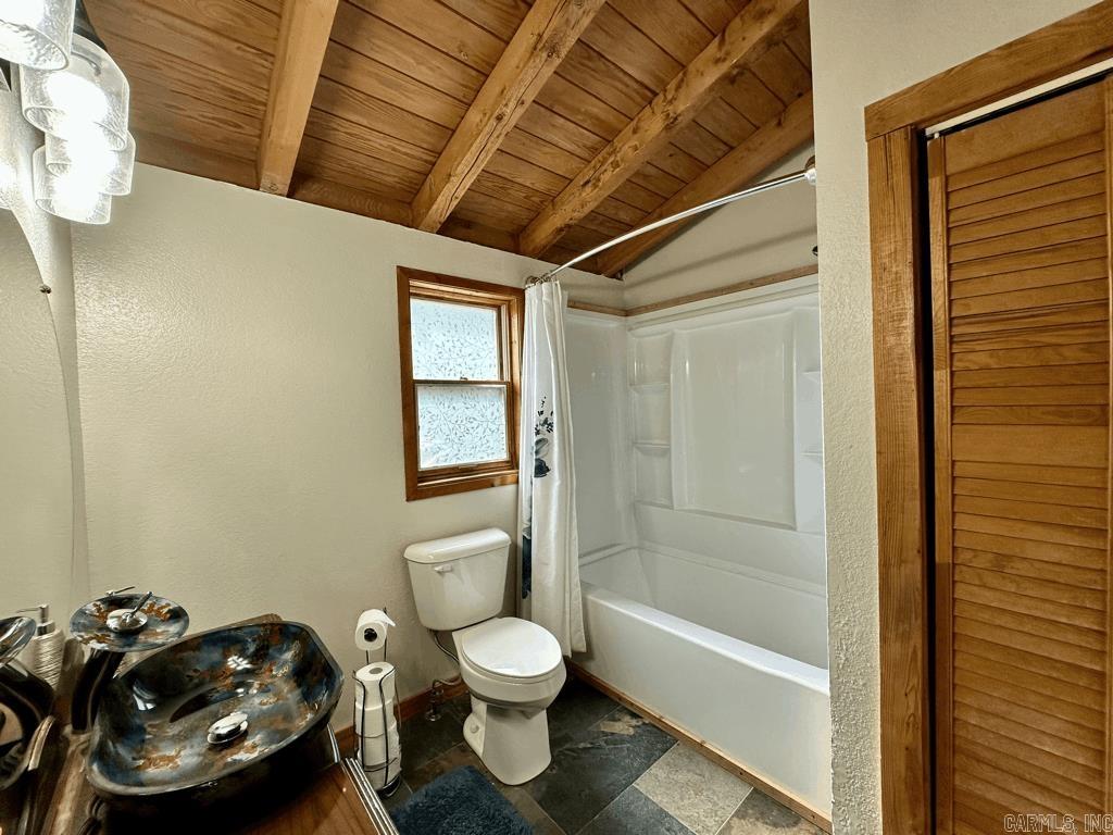 47  Chigger Hill  Story, AR