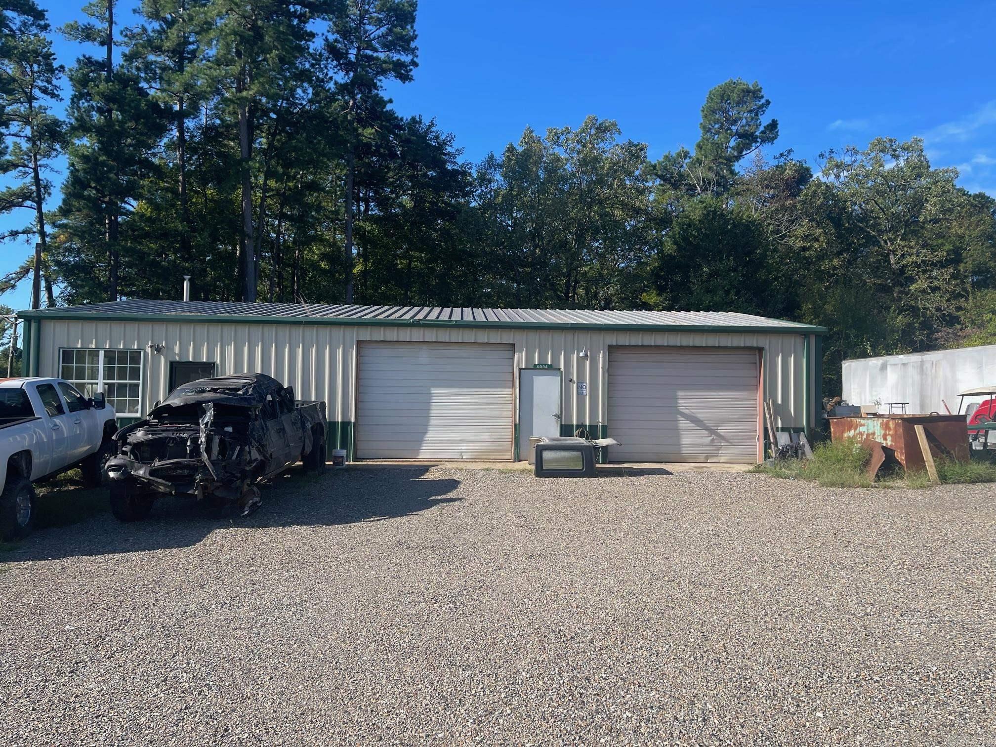 4004  HWY 71 S  Mena, AR