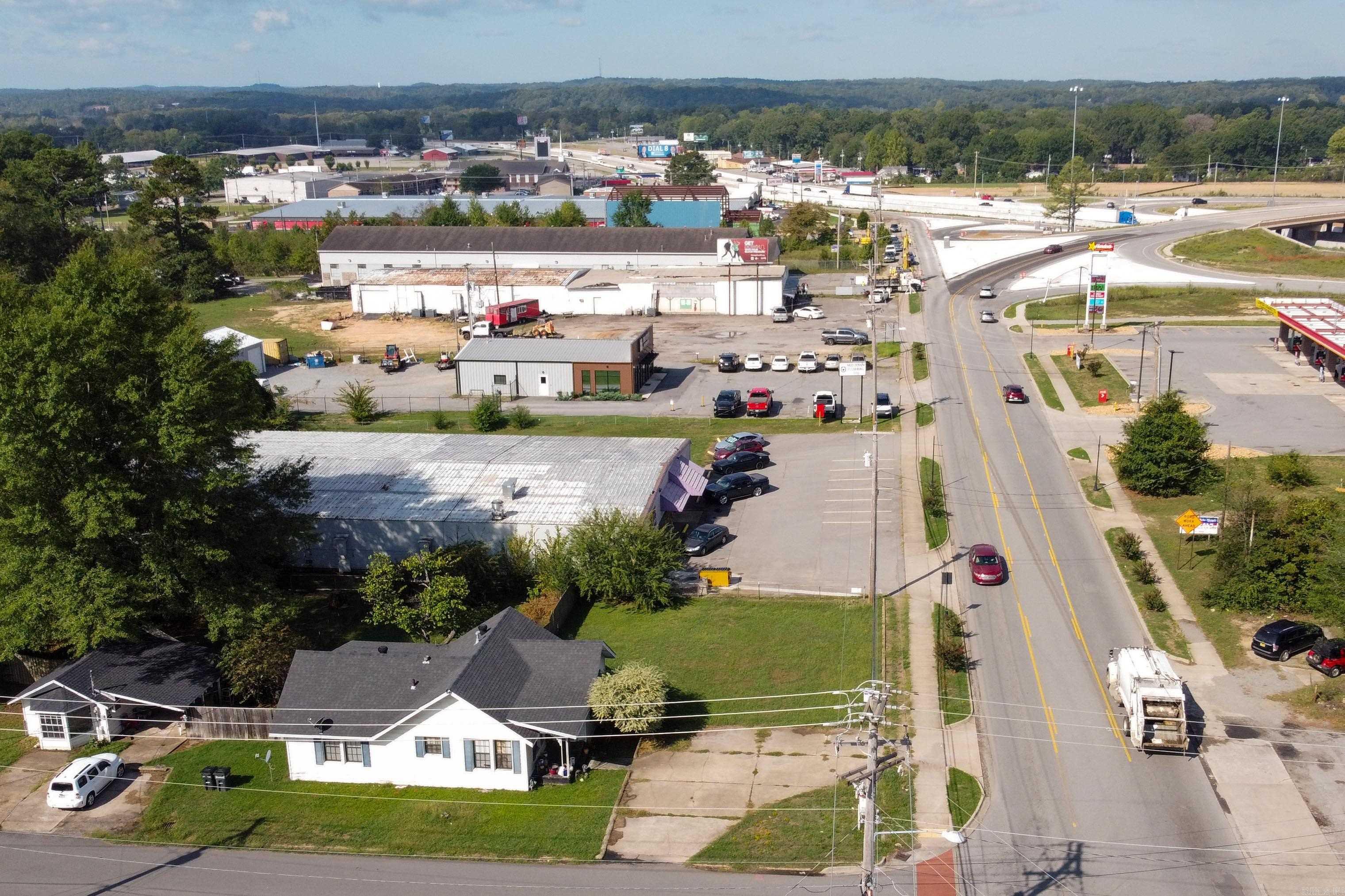 1200 W South  Benton, AR