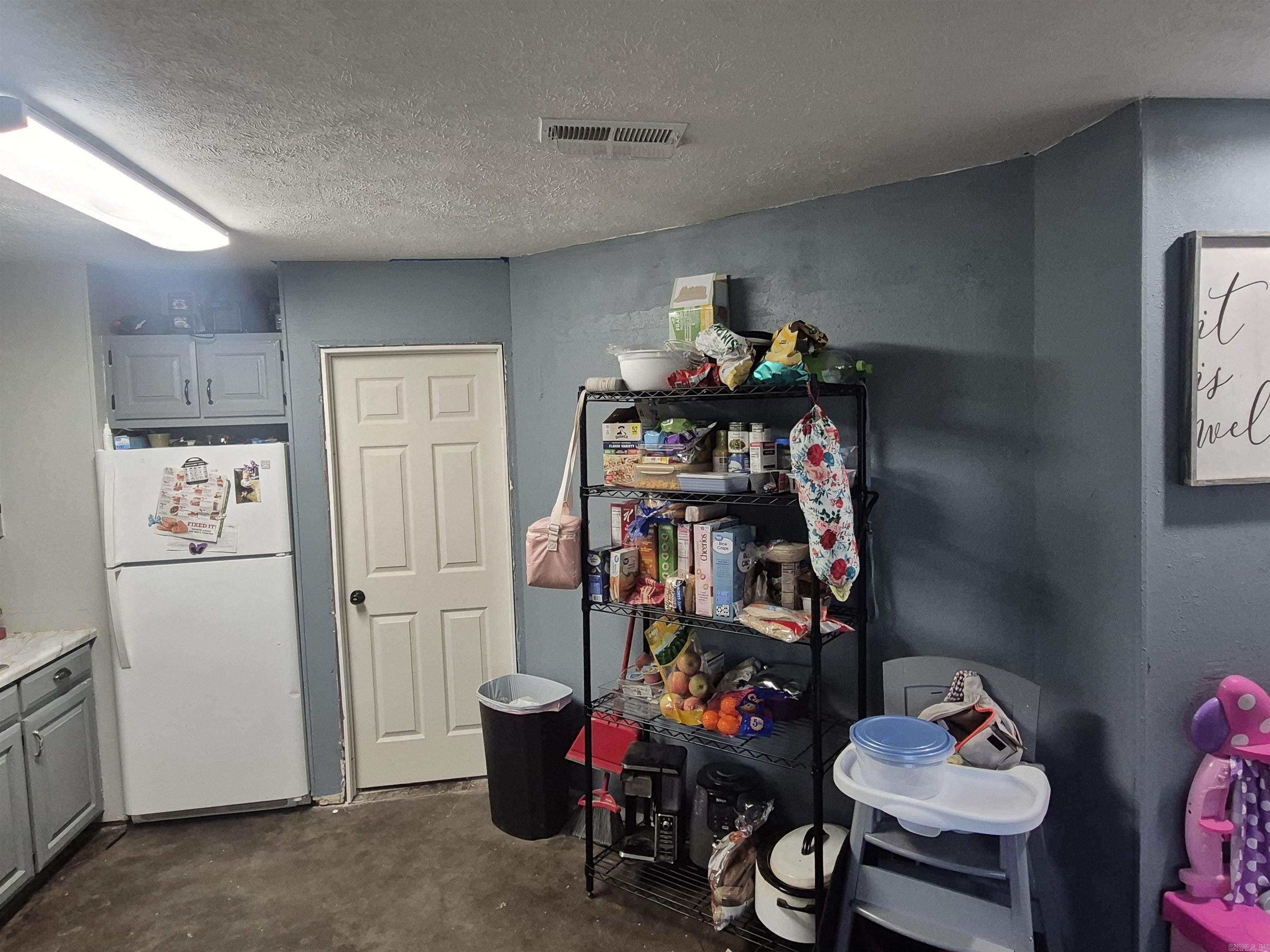 5721 Estes Road Harrison, AR 72601