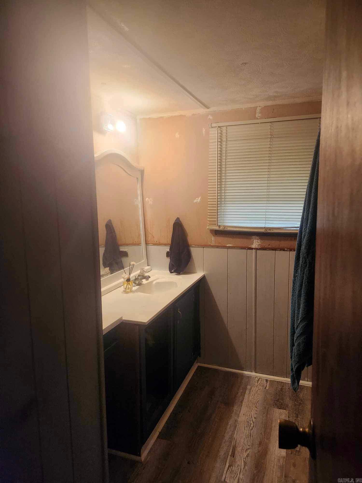 424  Lakeshore  Greers Ferry, AR
