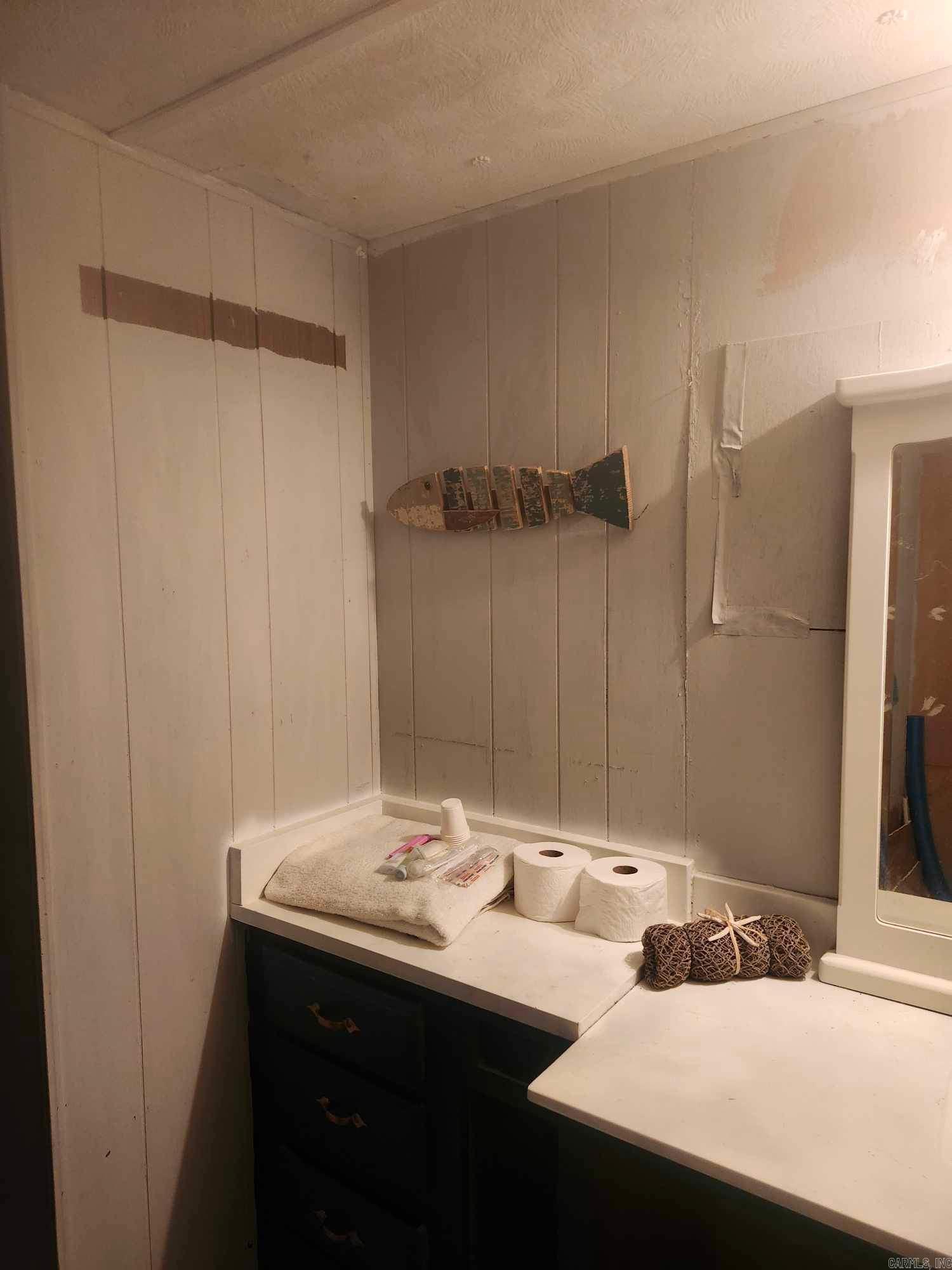 424  Lakeshore  Greers Ferry, AR