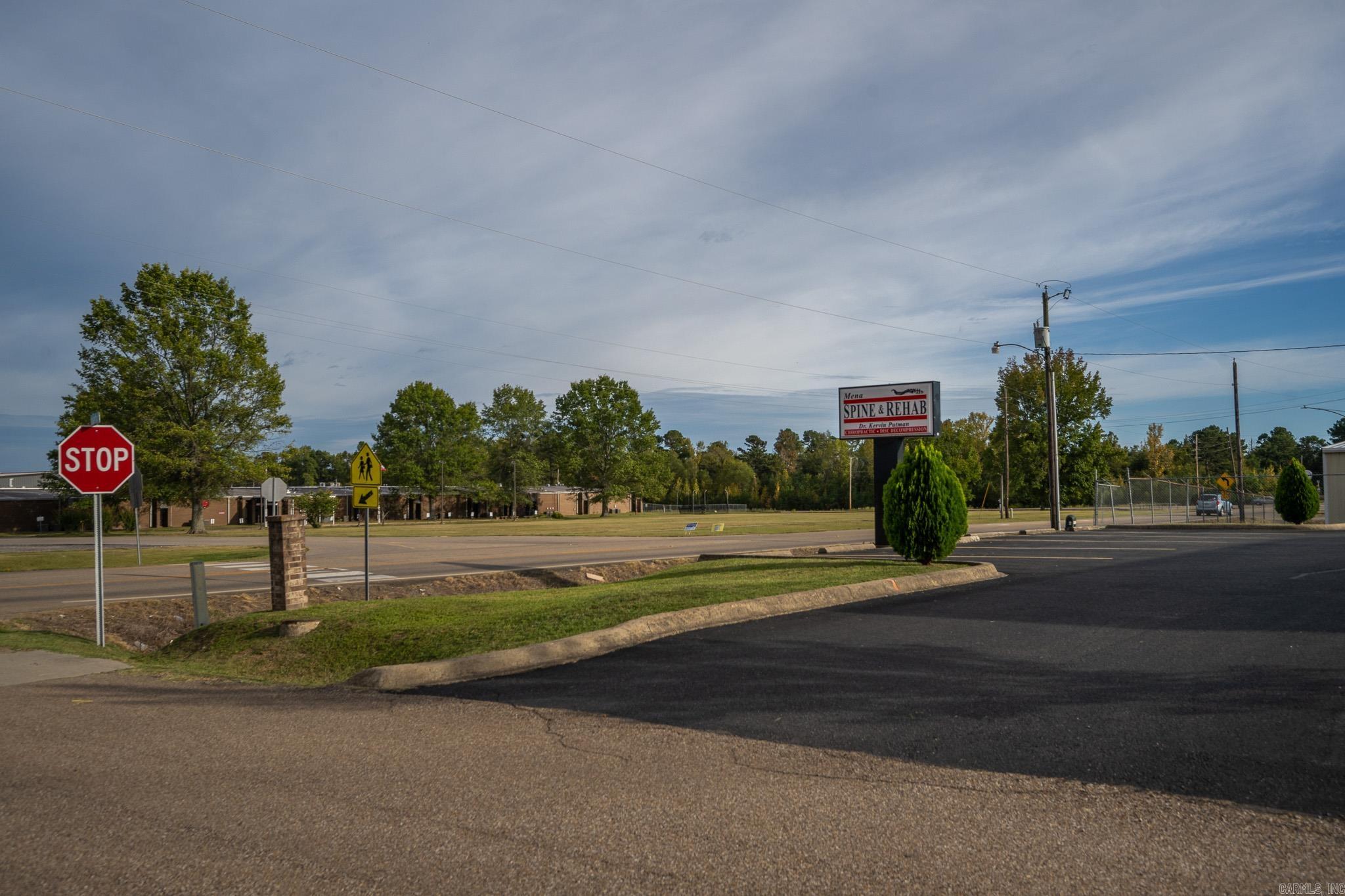 701 S Morrow  Mena, AR