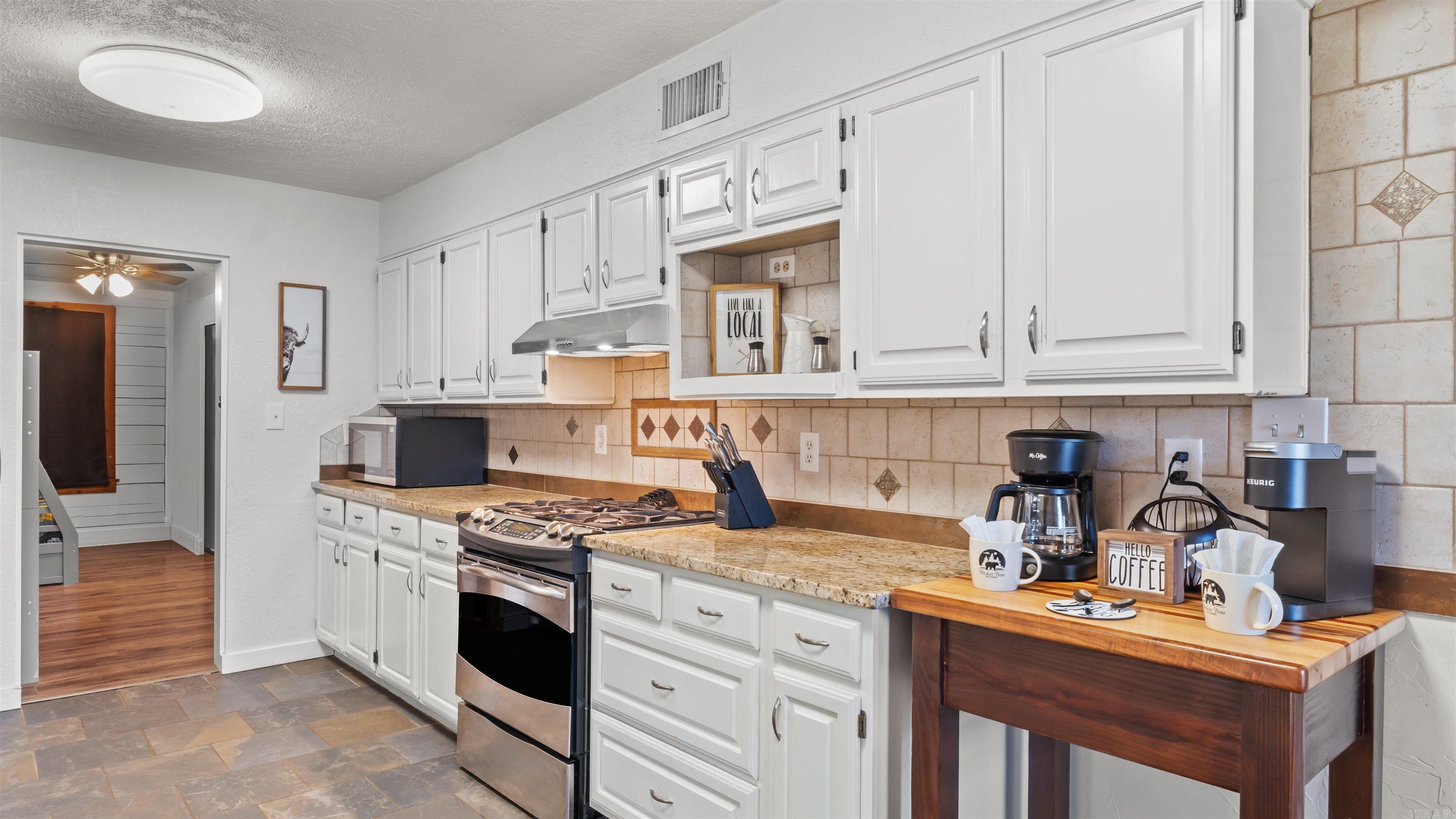 313  Post Oak  Hochatown, OK