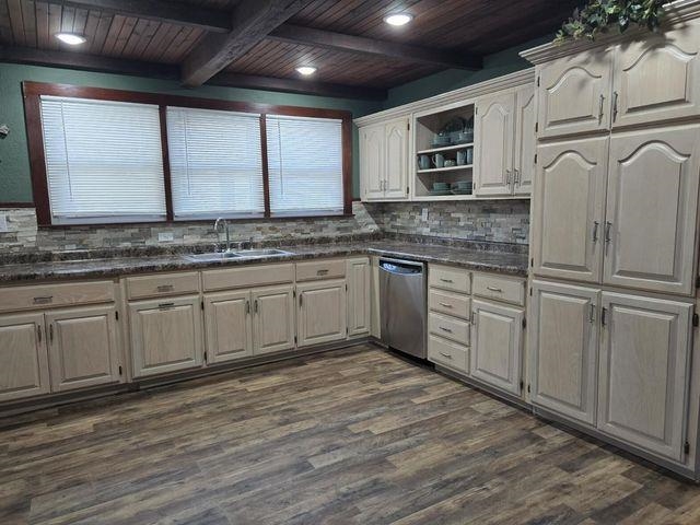 216 N 4th  Thayer, MO