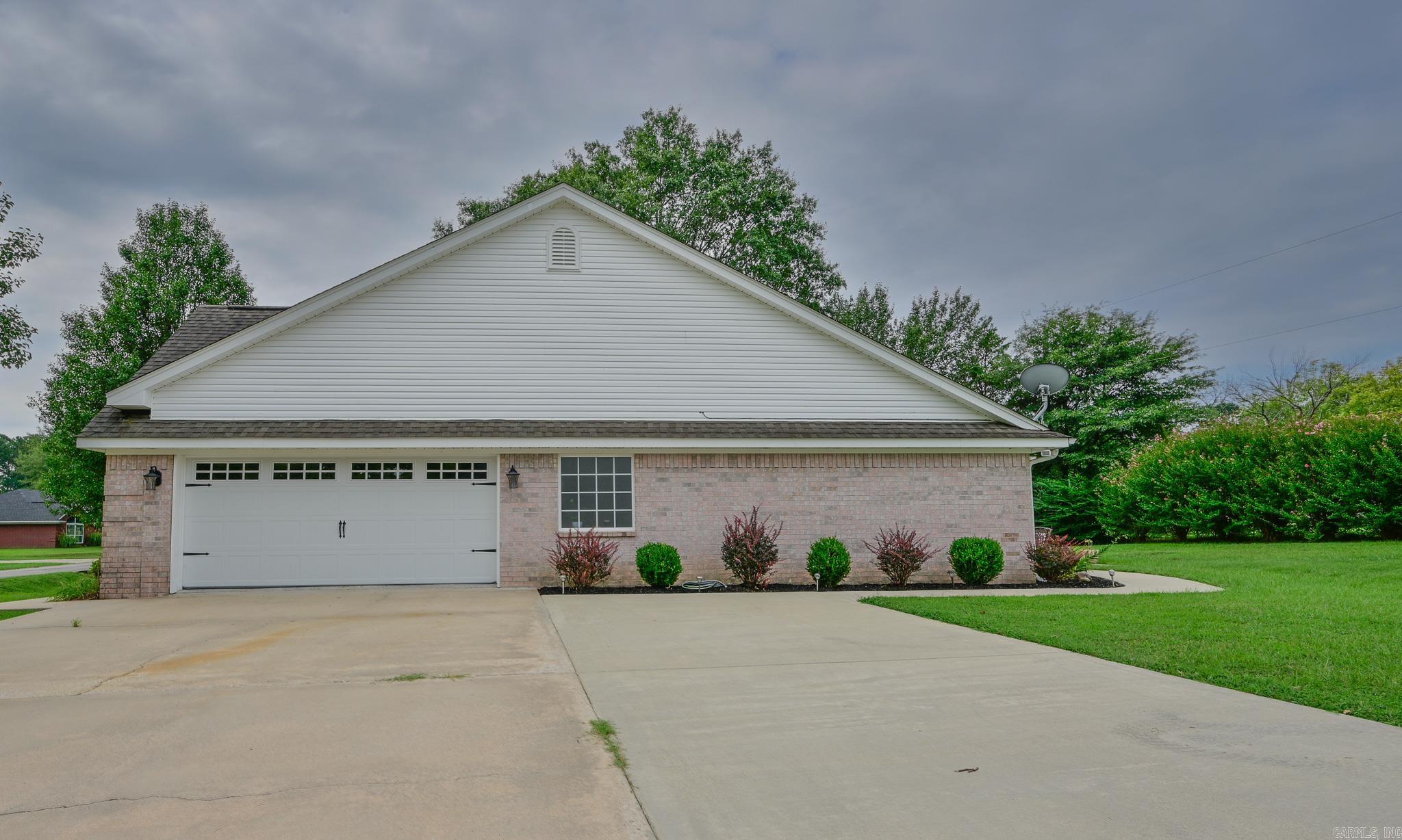2501  Michelle Drive  Mena, AR