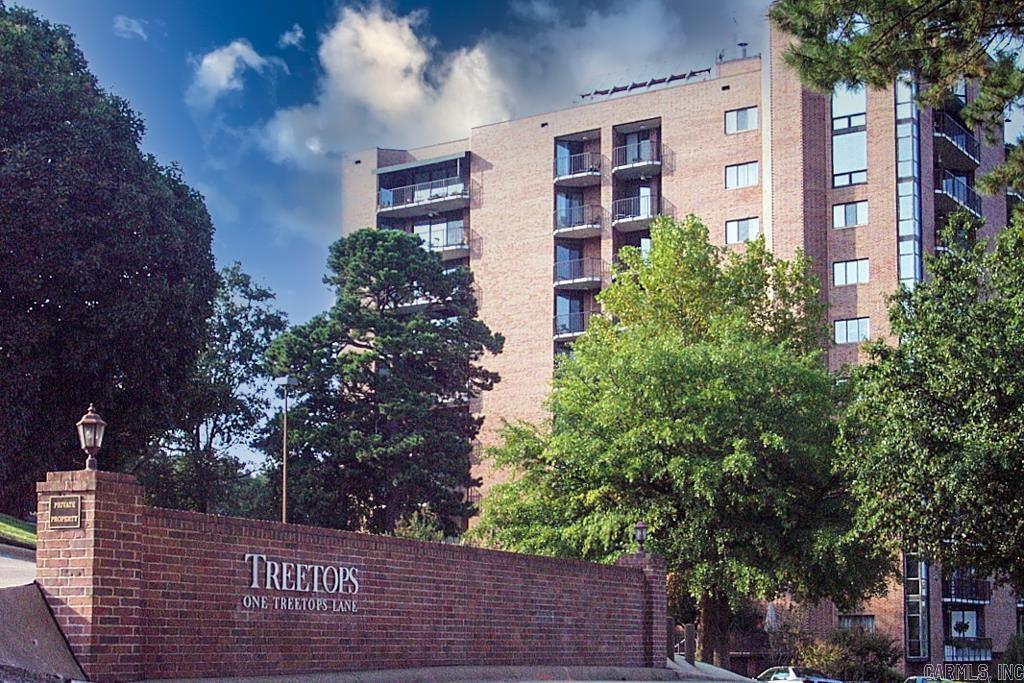 1  Treetops #1101 & 1103  Little Rock, AR