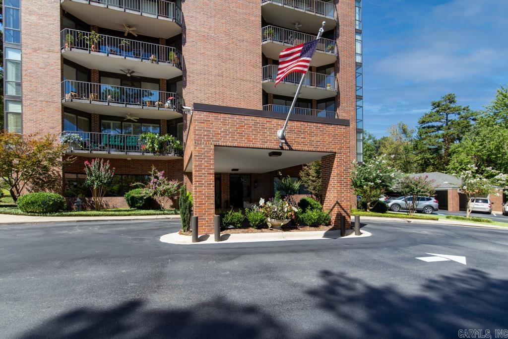 1  Treetops #1101 & 1103  Little Rock, AR