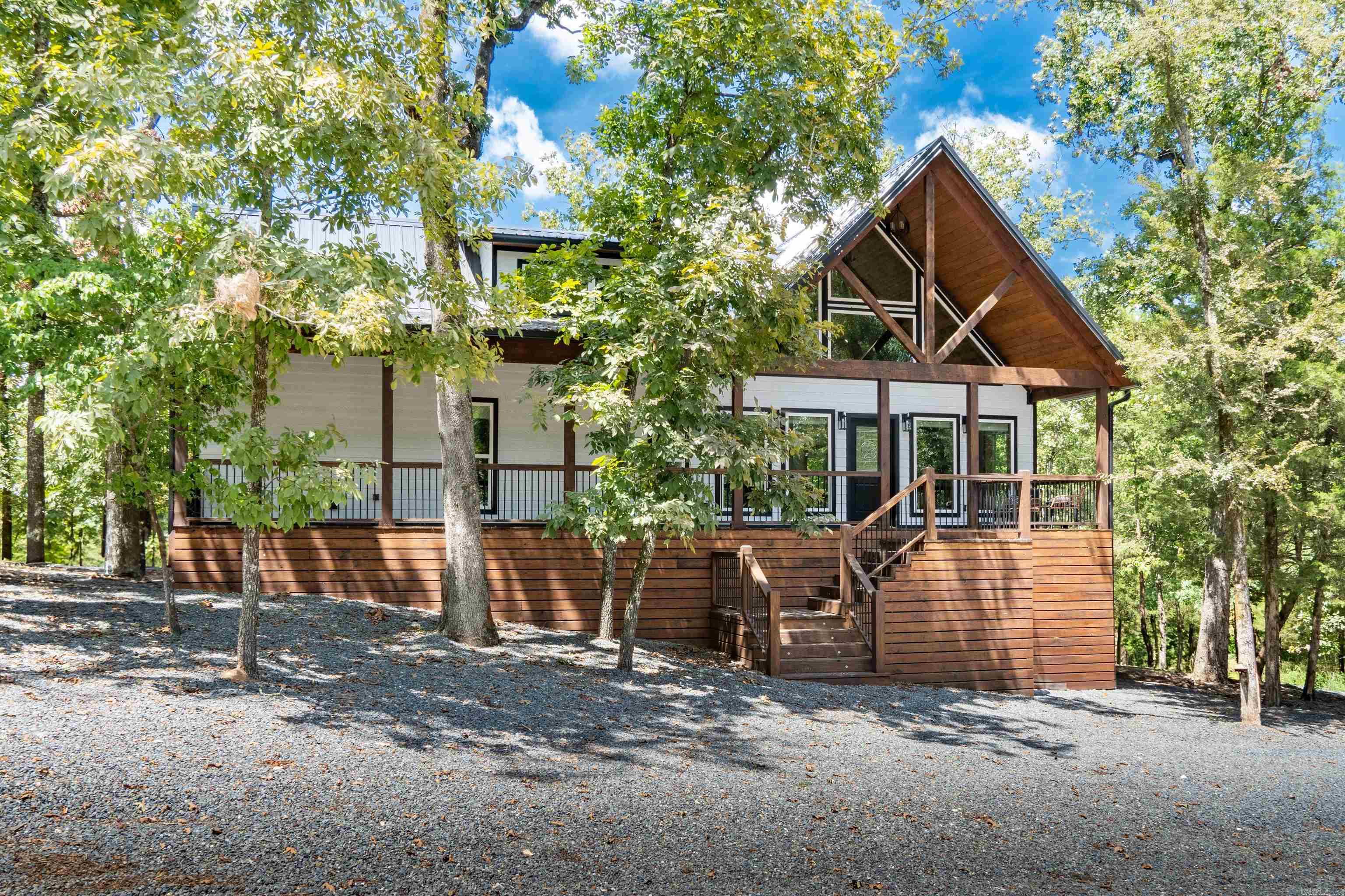 862  Hickory Post  Hochatown, OK