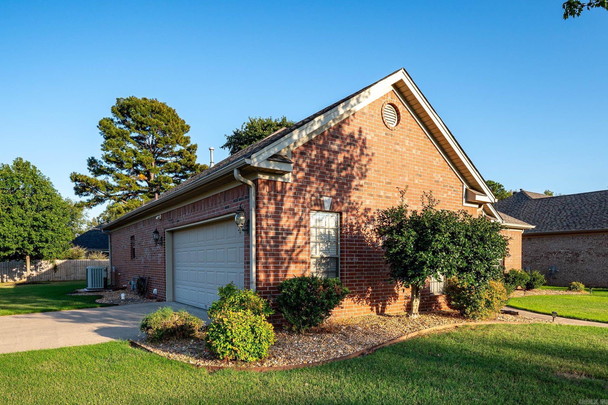 1430  Norbert  Conway, AR
