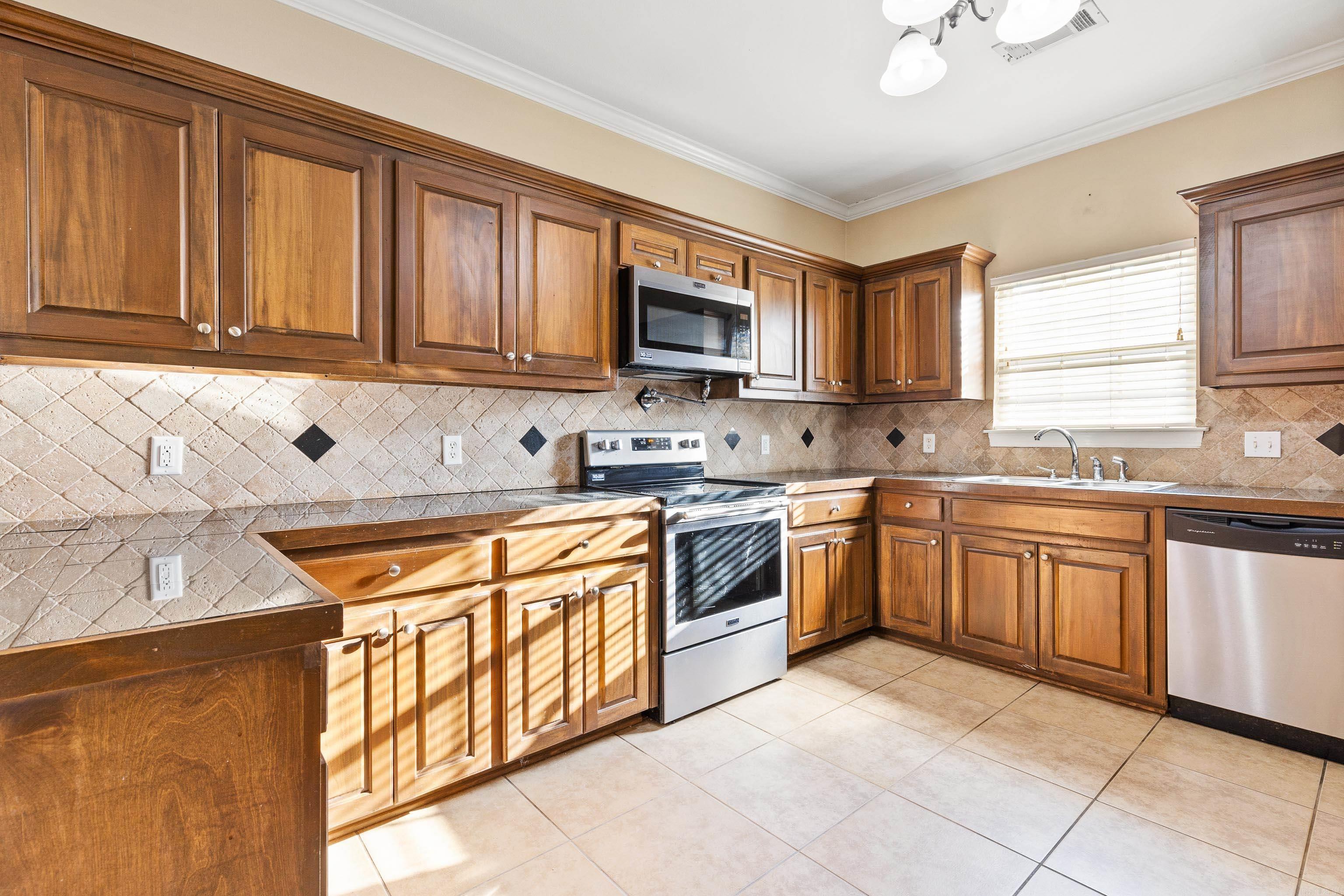 5712  Heritage Heights  Benton, AR