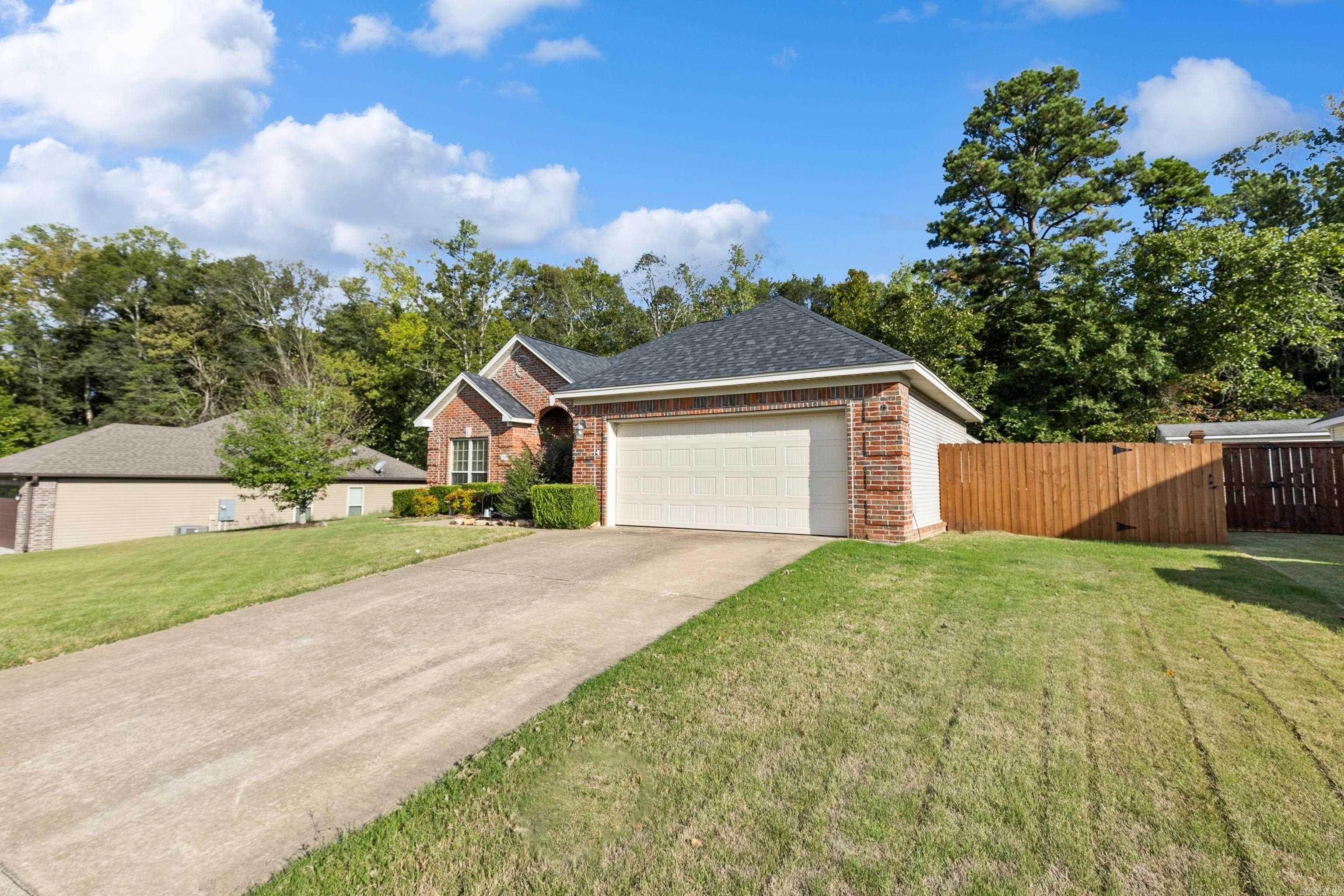 5712  Heritage Heights  Benton, AR