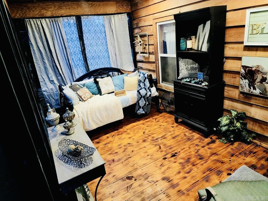 101  Circle M  Mountain View, AR