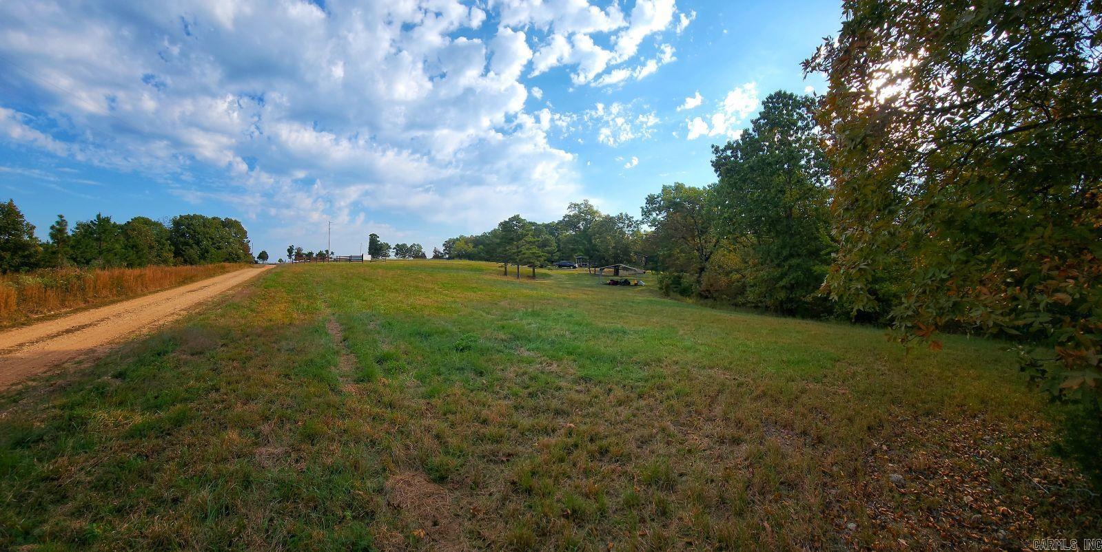 101  Circle M  Mountain View, AR