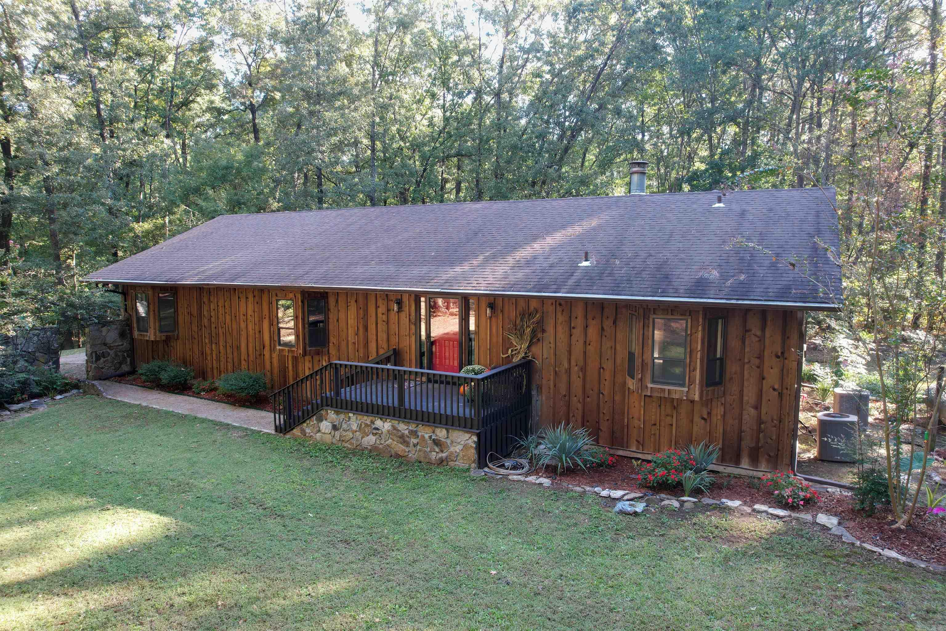 165  Sunset Country Lane  Lonoke, AR