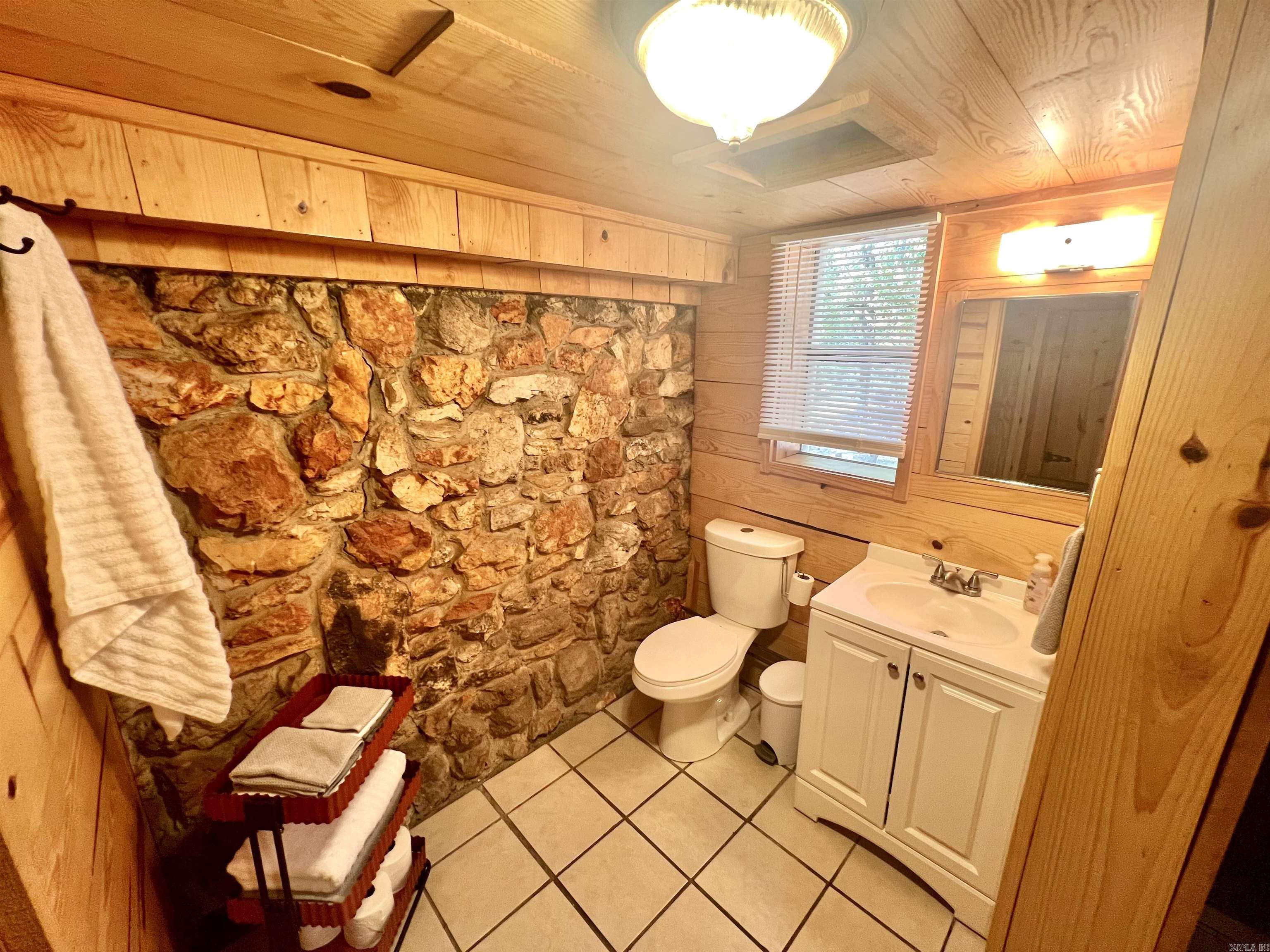 7388  Hwy 87  Mountain View, AR