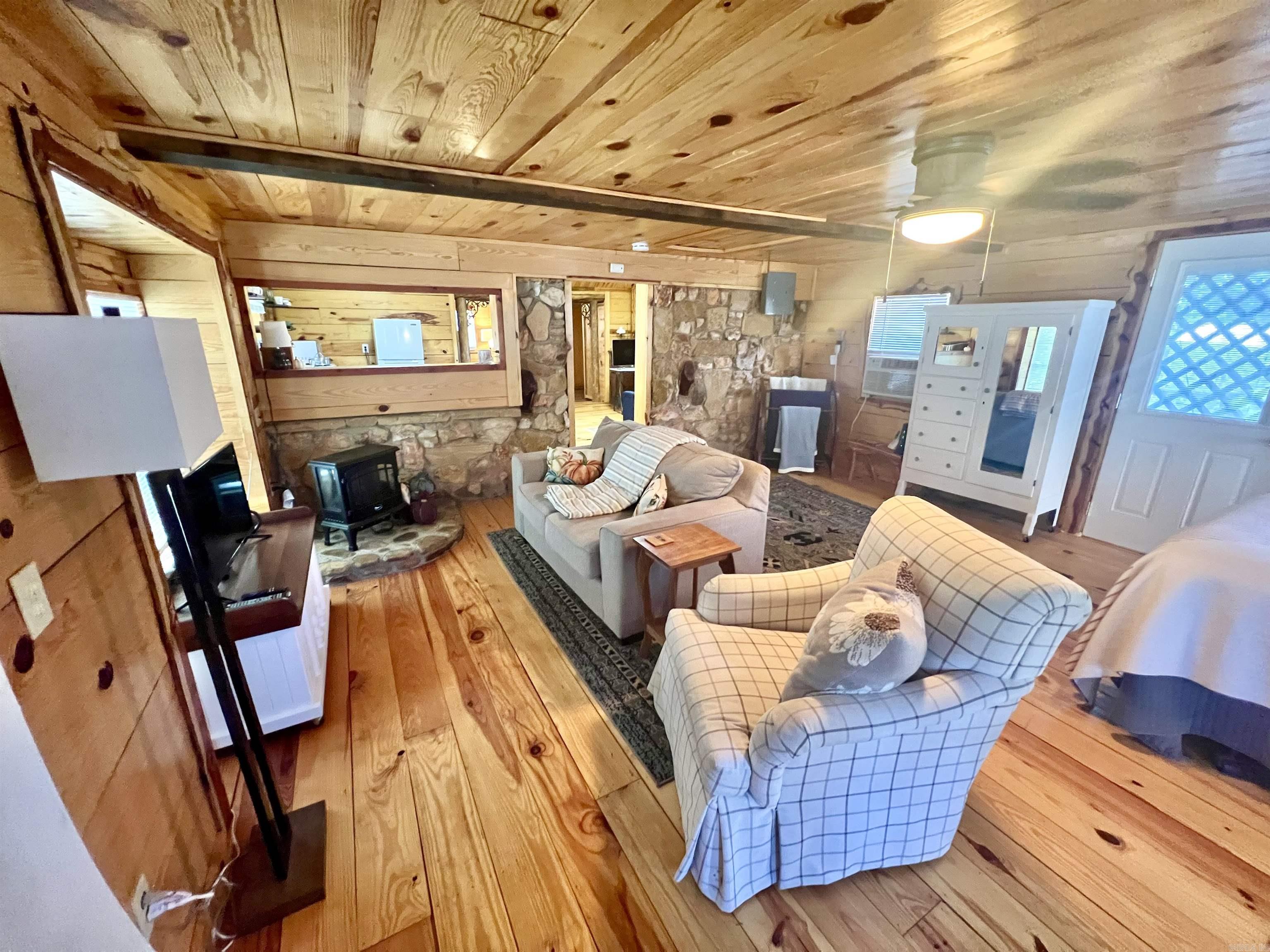 7388  Hwy 87  Mountain View, AR