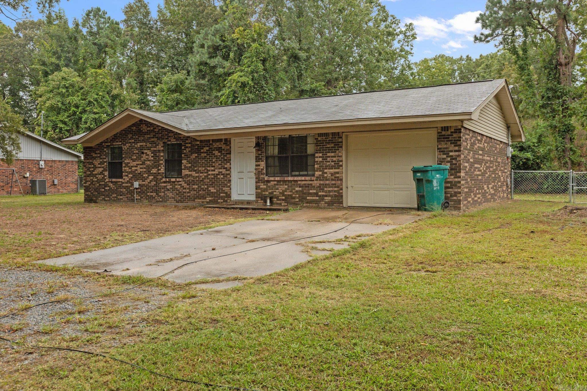 204 Whitefield Drive  White Hall, AR