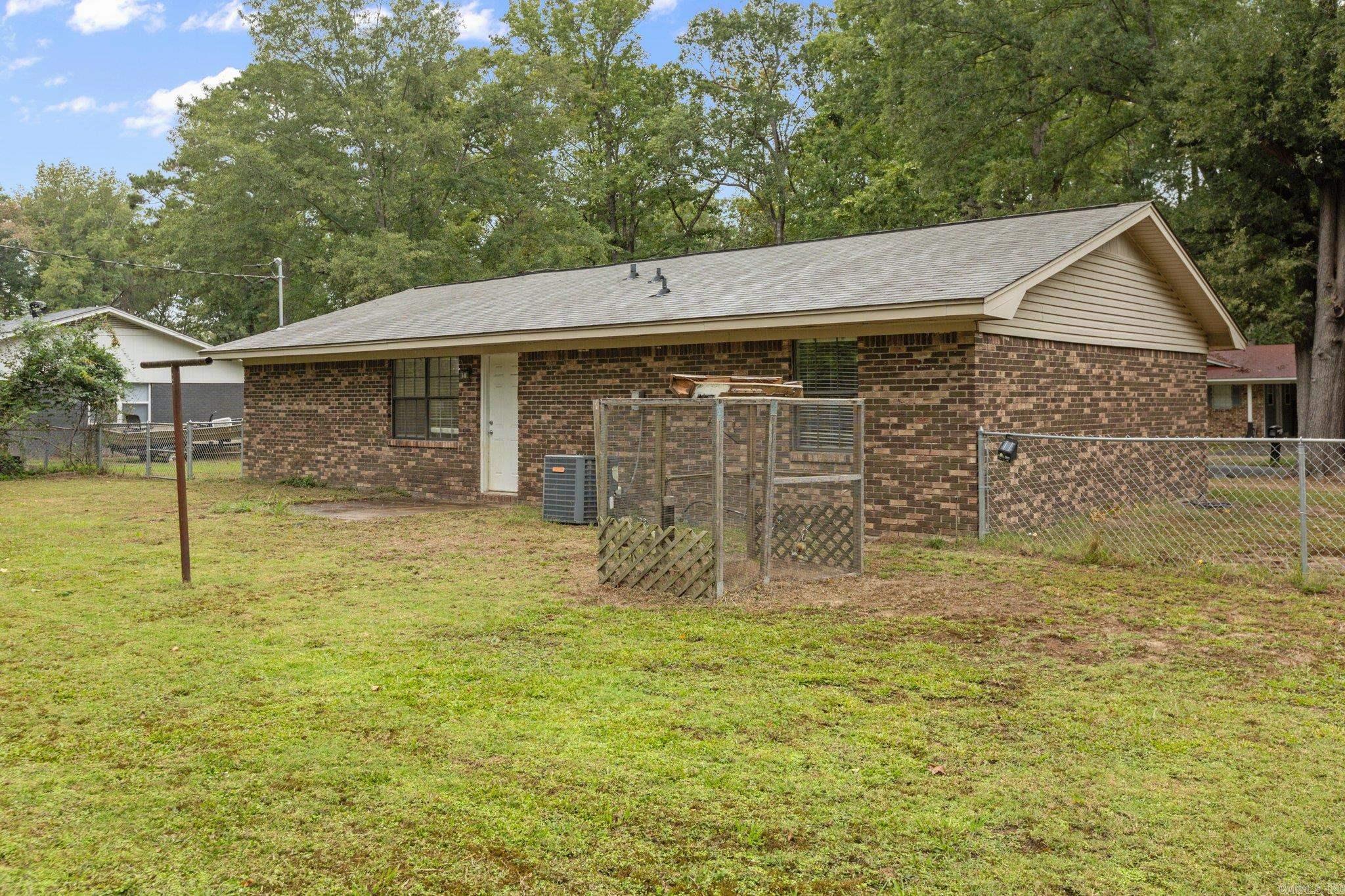 204 Whitefield Drive  White Hall, AR