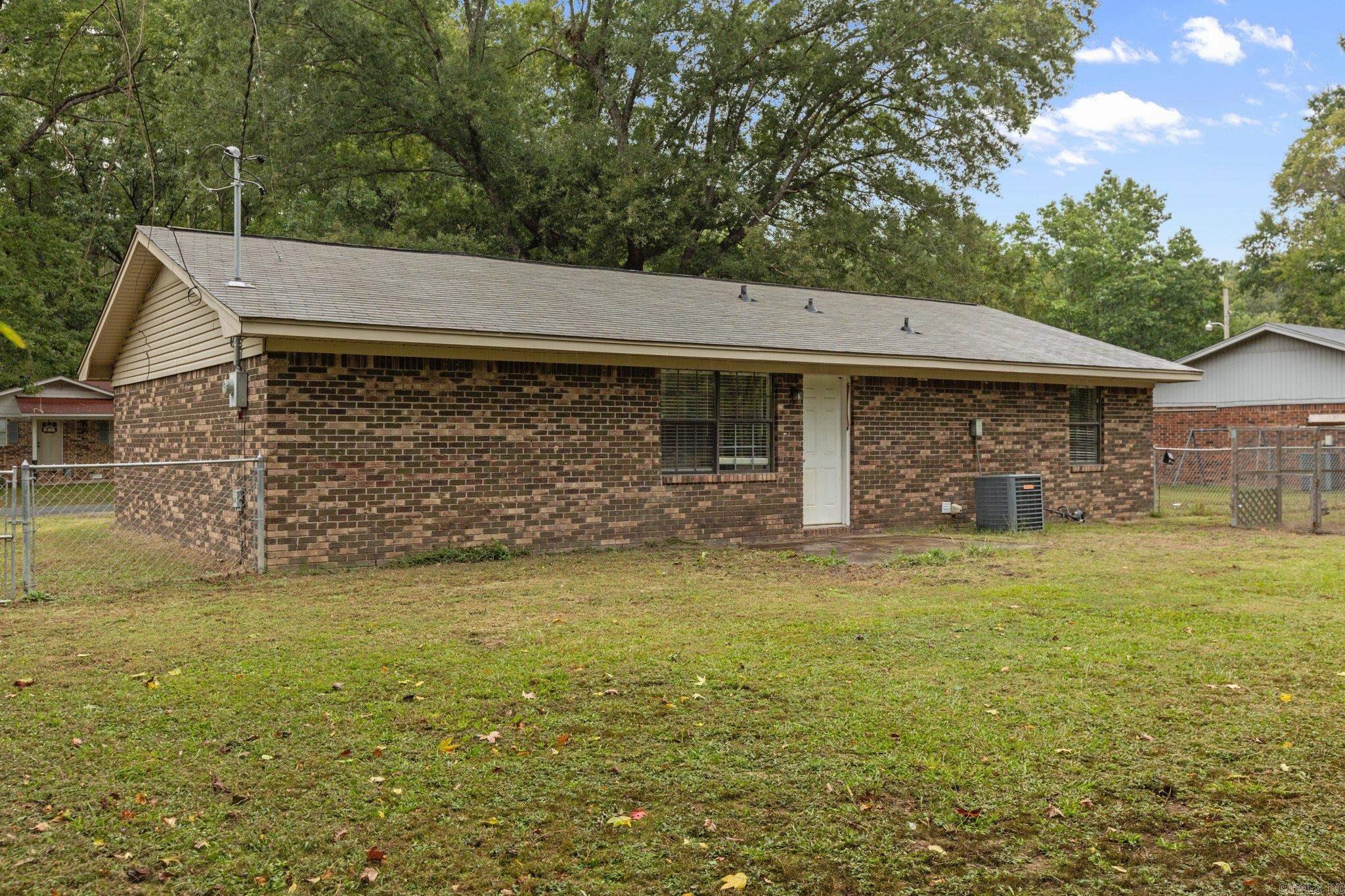 204 Whitefield Drive  White Hall, AR