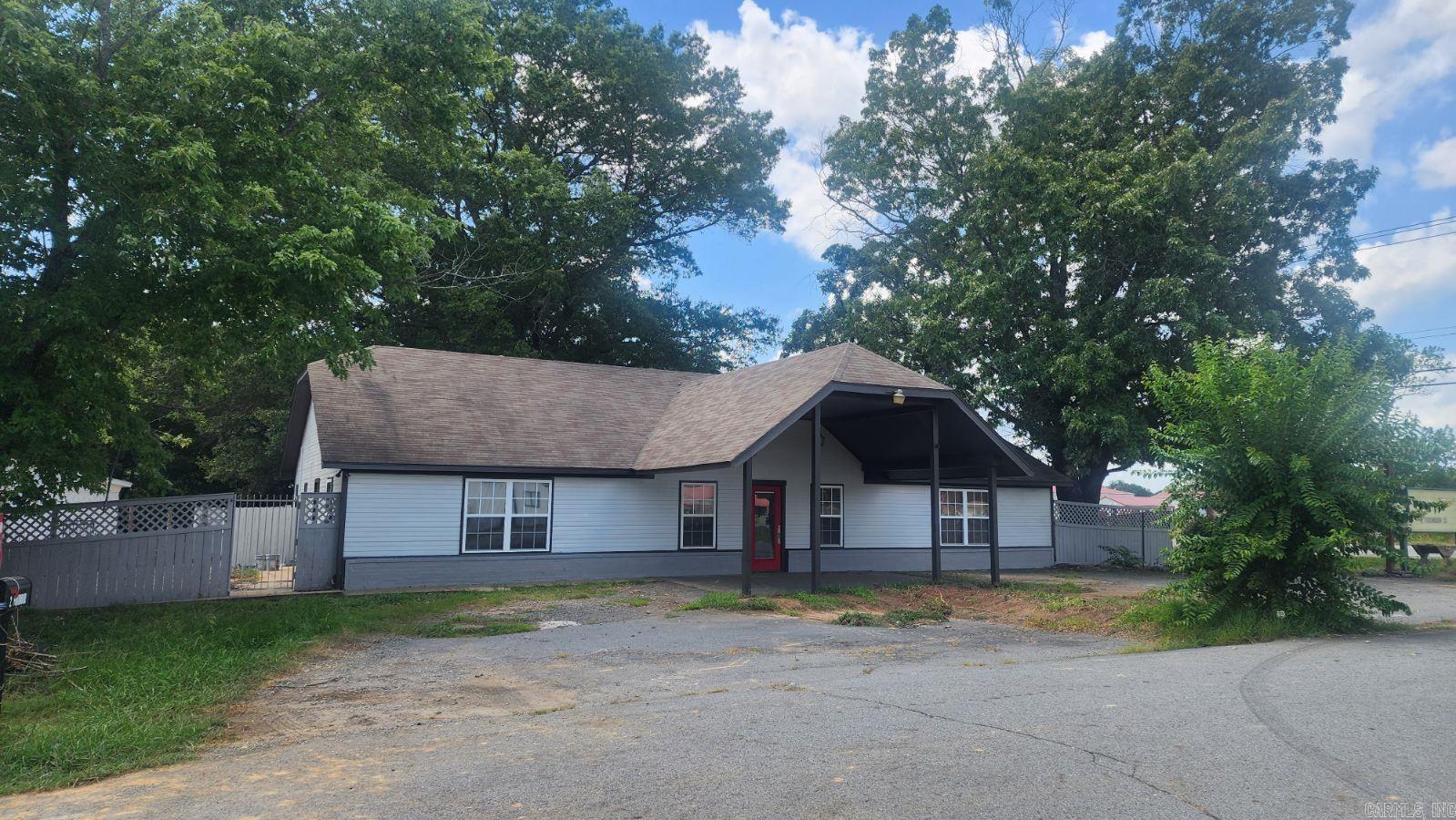 6  FOXMOOR  Conway, AR
