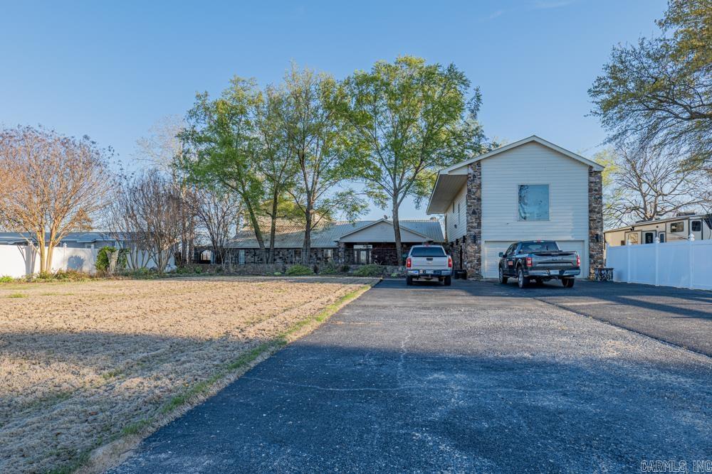 277  lake hall  Lake Village, AR