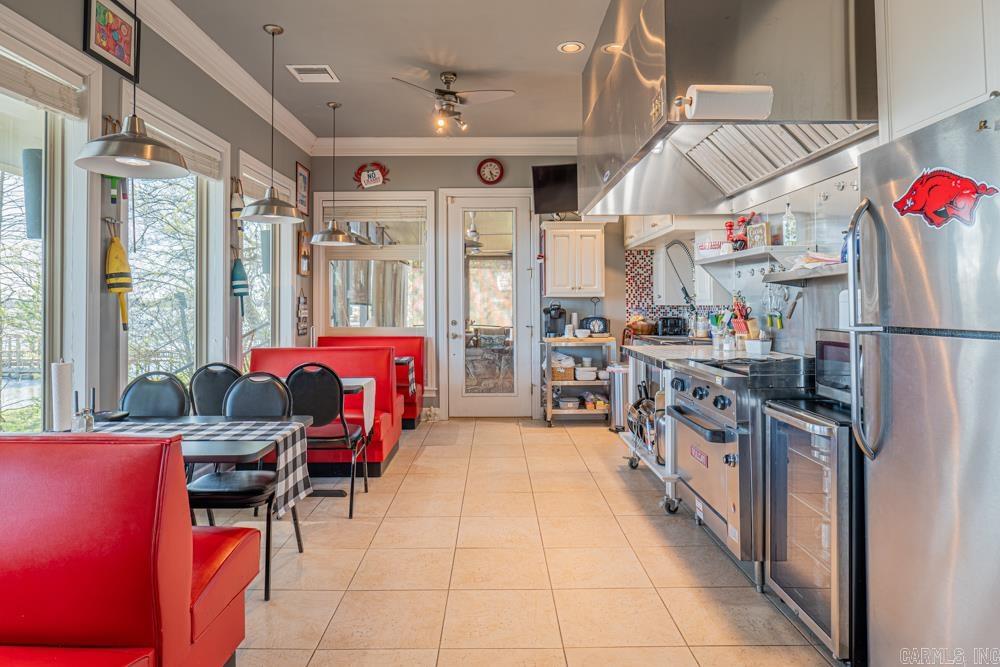 277  lake hall  Lake Village, AR