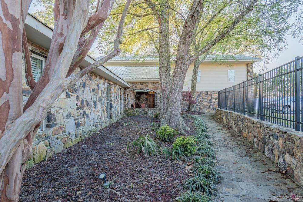 277  lake hall  Lake Village, AR